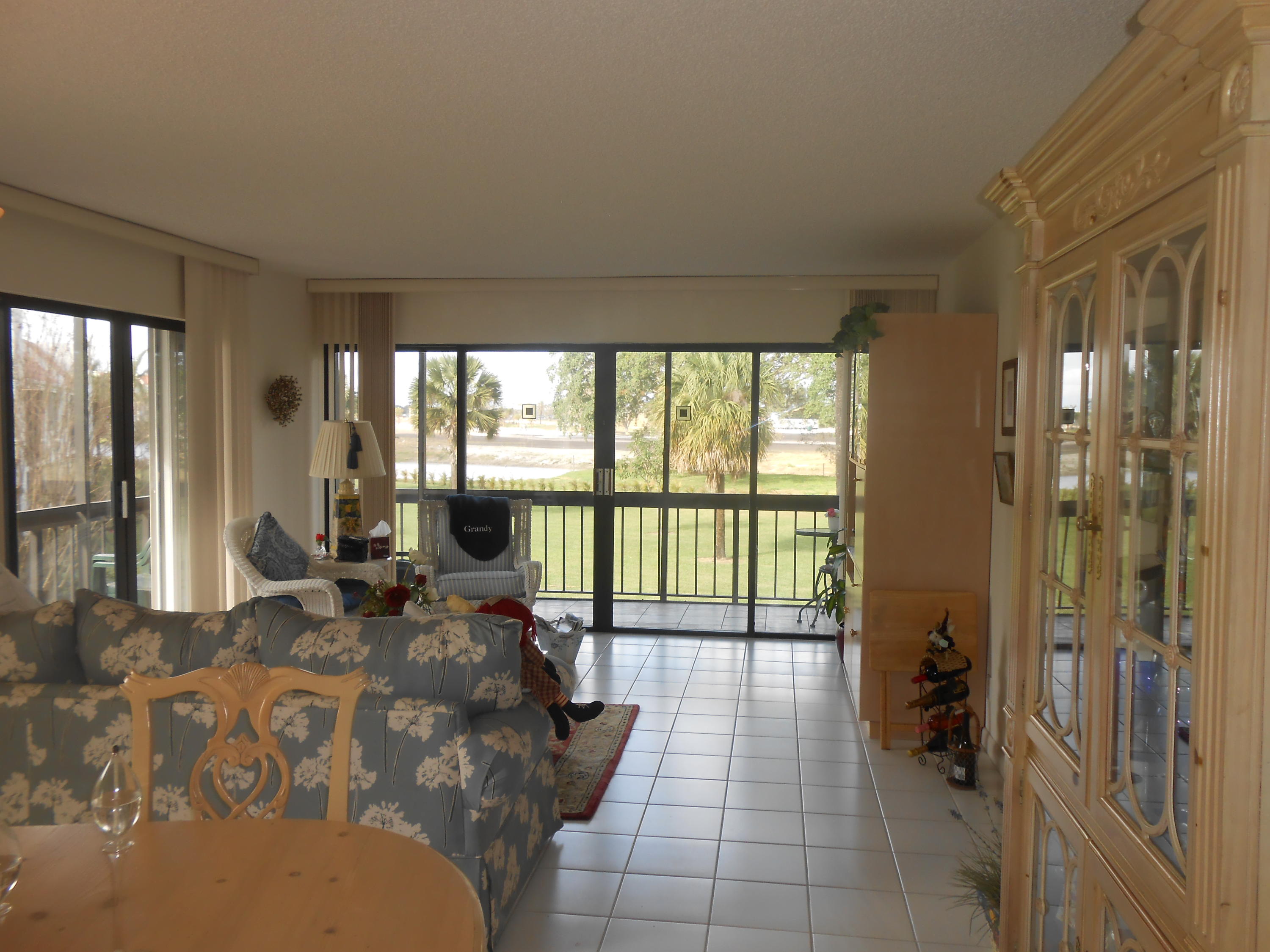 LANDS OF THE PRESIDENT CONDO 8 - Residential