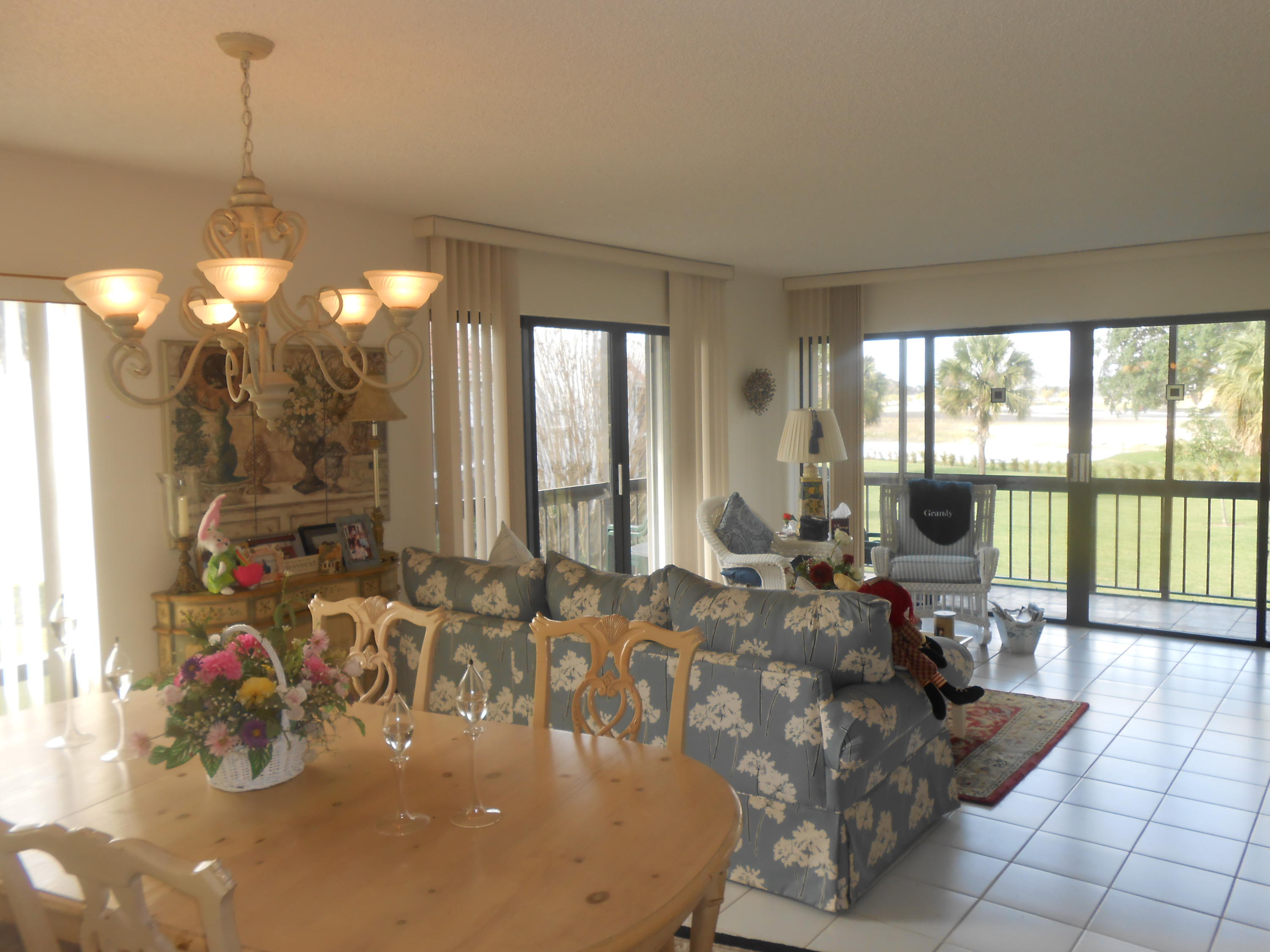 LANDS OF THE PRESIDENT CONDO 8 - Residential