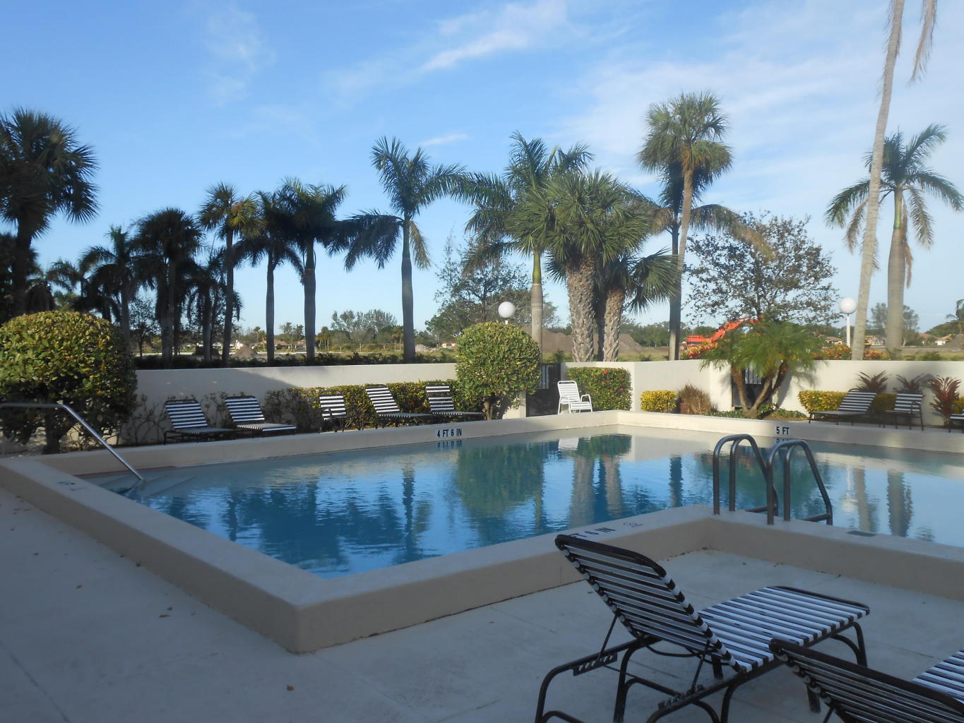 LANDS OF THE PRESIDENT CONDO 8 - Residential