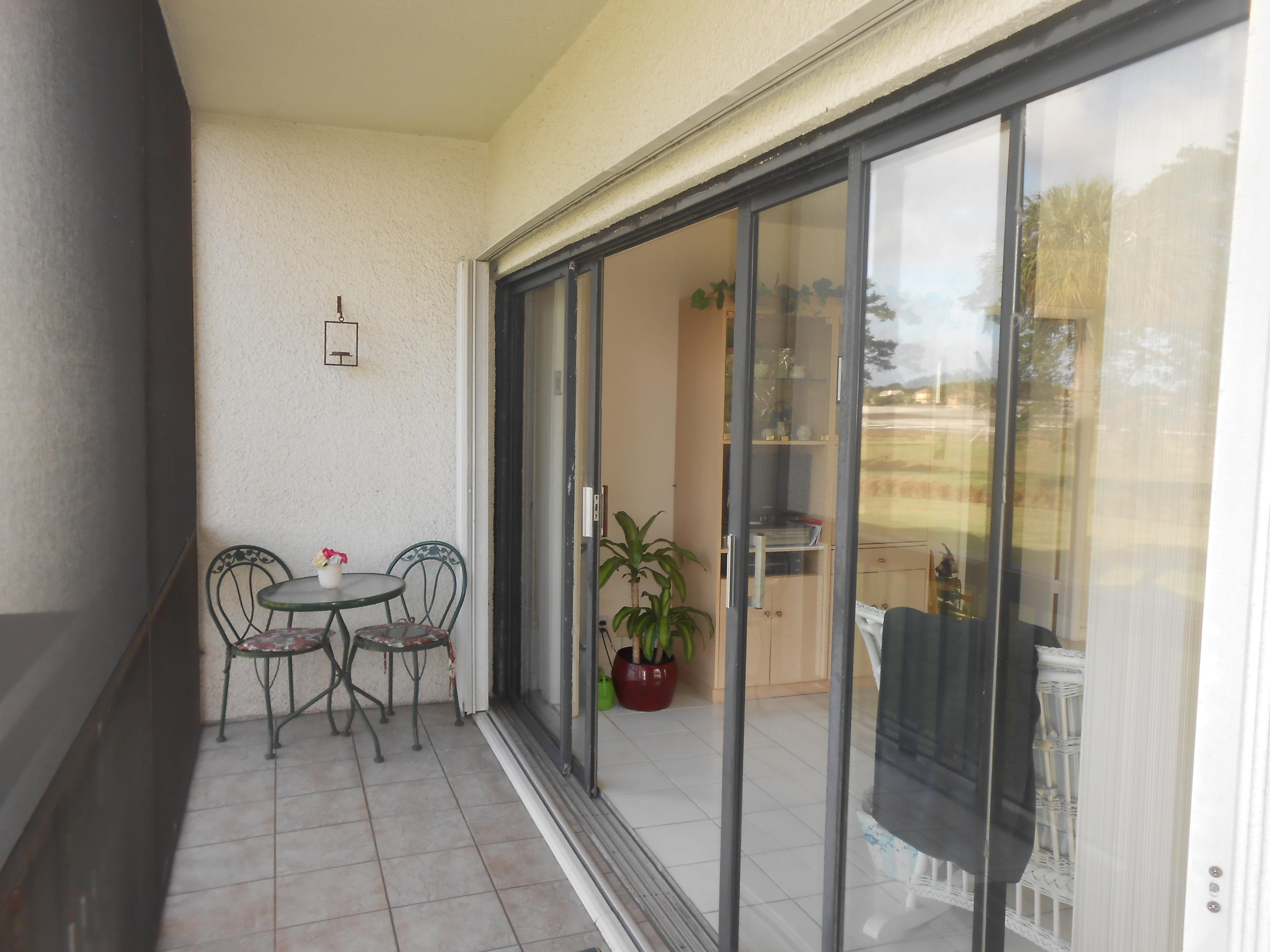 LANDS OF THE PRESIDENT CONDO 8 - Residential