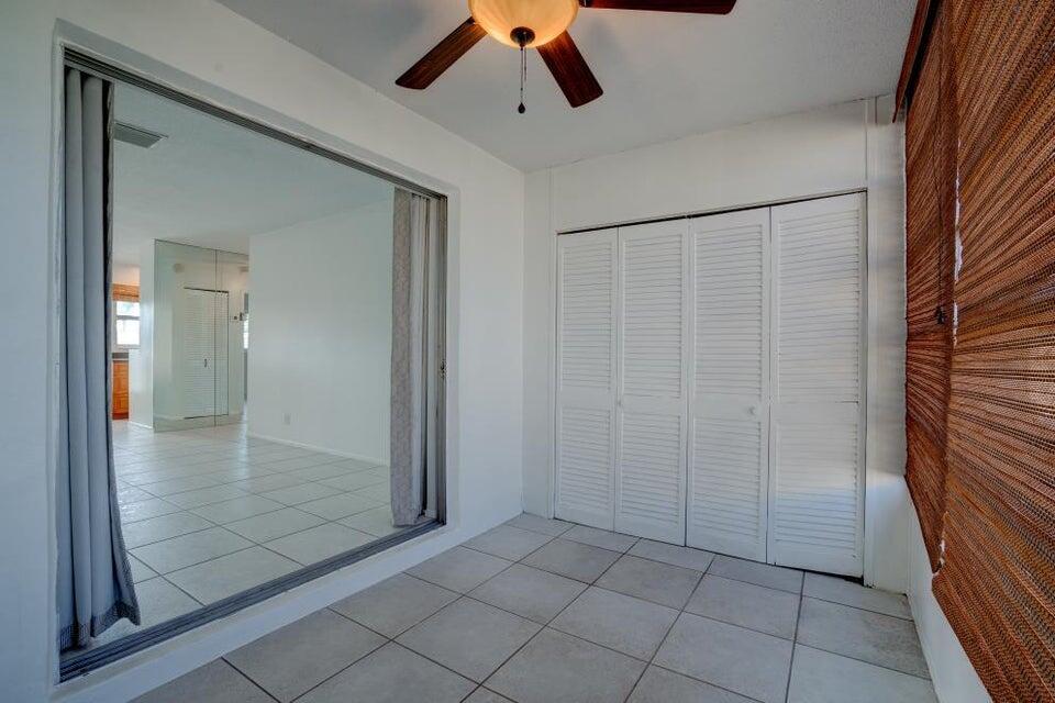 VILLAGE ROYALE CONDO 1 - Residential