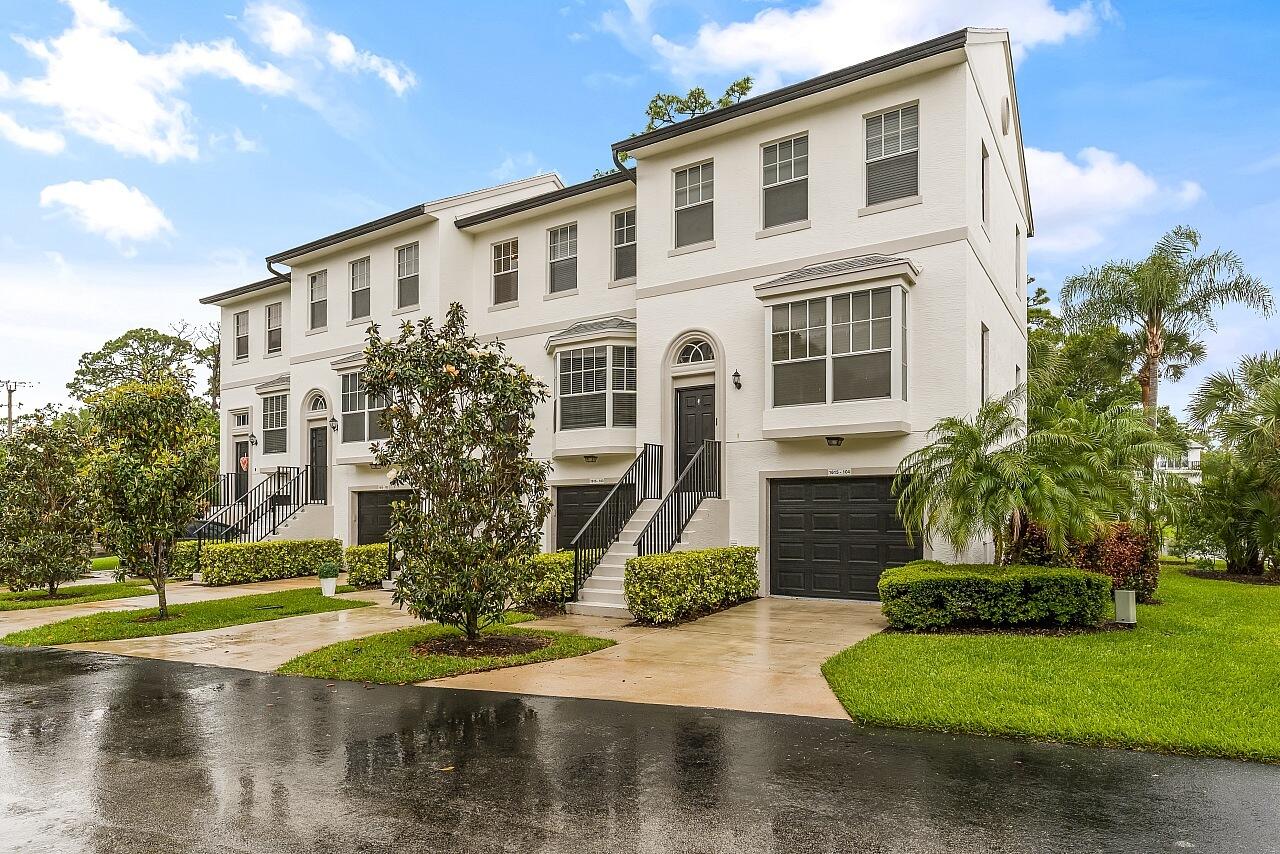 CAROLINA TRACE TOWNHOMES - Residential