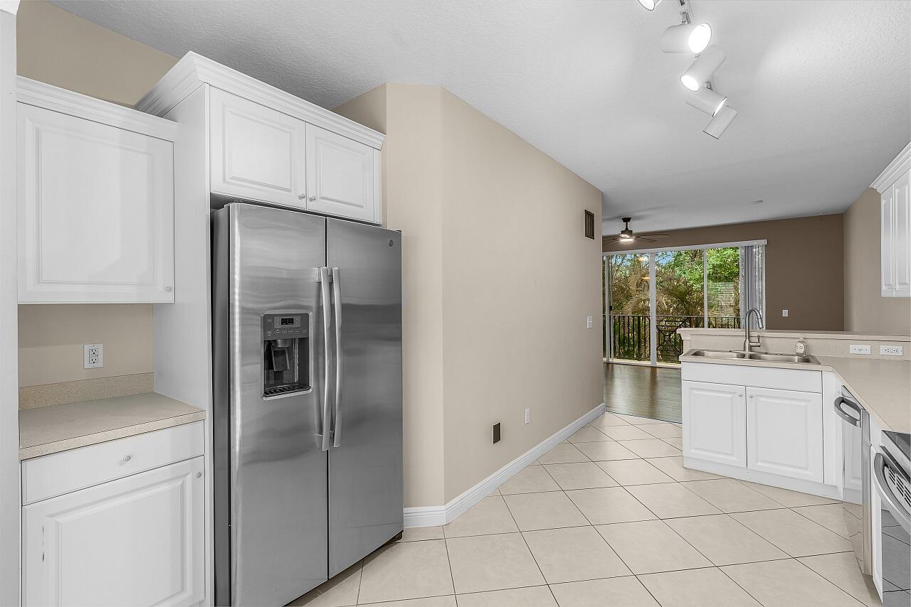 CAROLINA TRACE TOWNHOMES - Residential