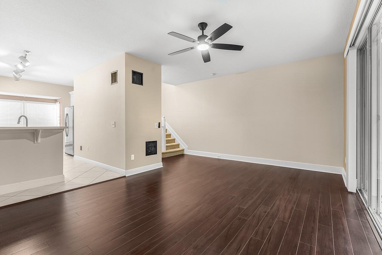 CAROLINA TRACE TOWNHOMES - Residential