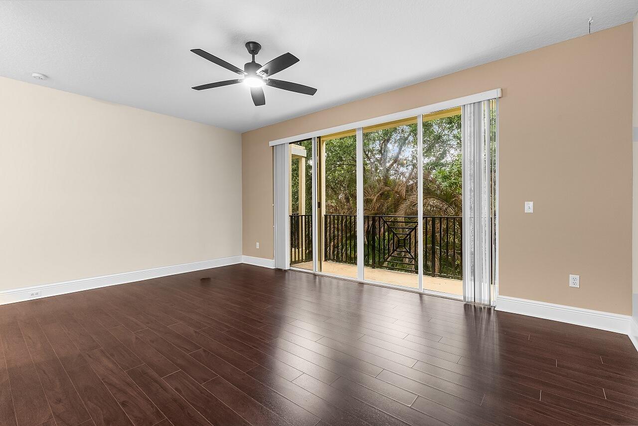 CAROLINA TRACE TOWNHOMES - Residential