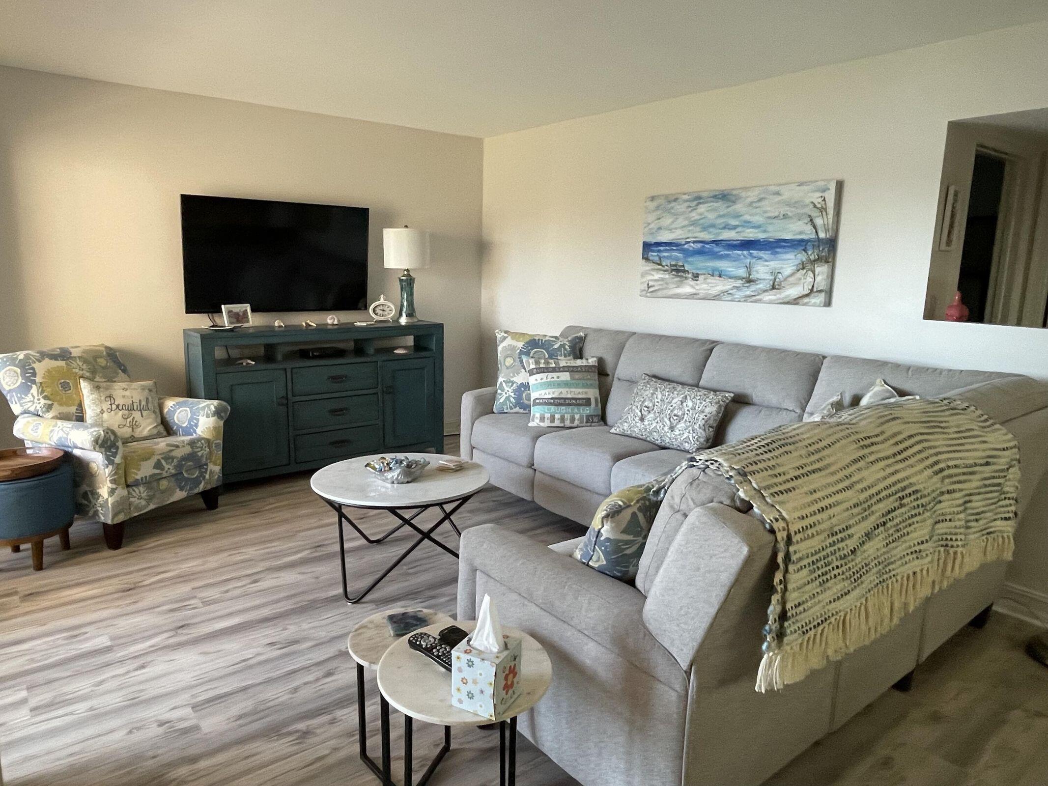 LAVERS DELRAY RACQUET CLUB CONDO - Residential Lease