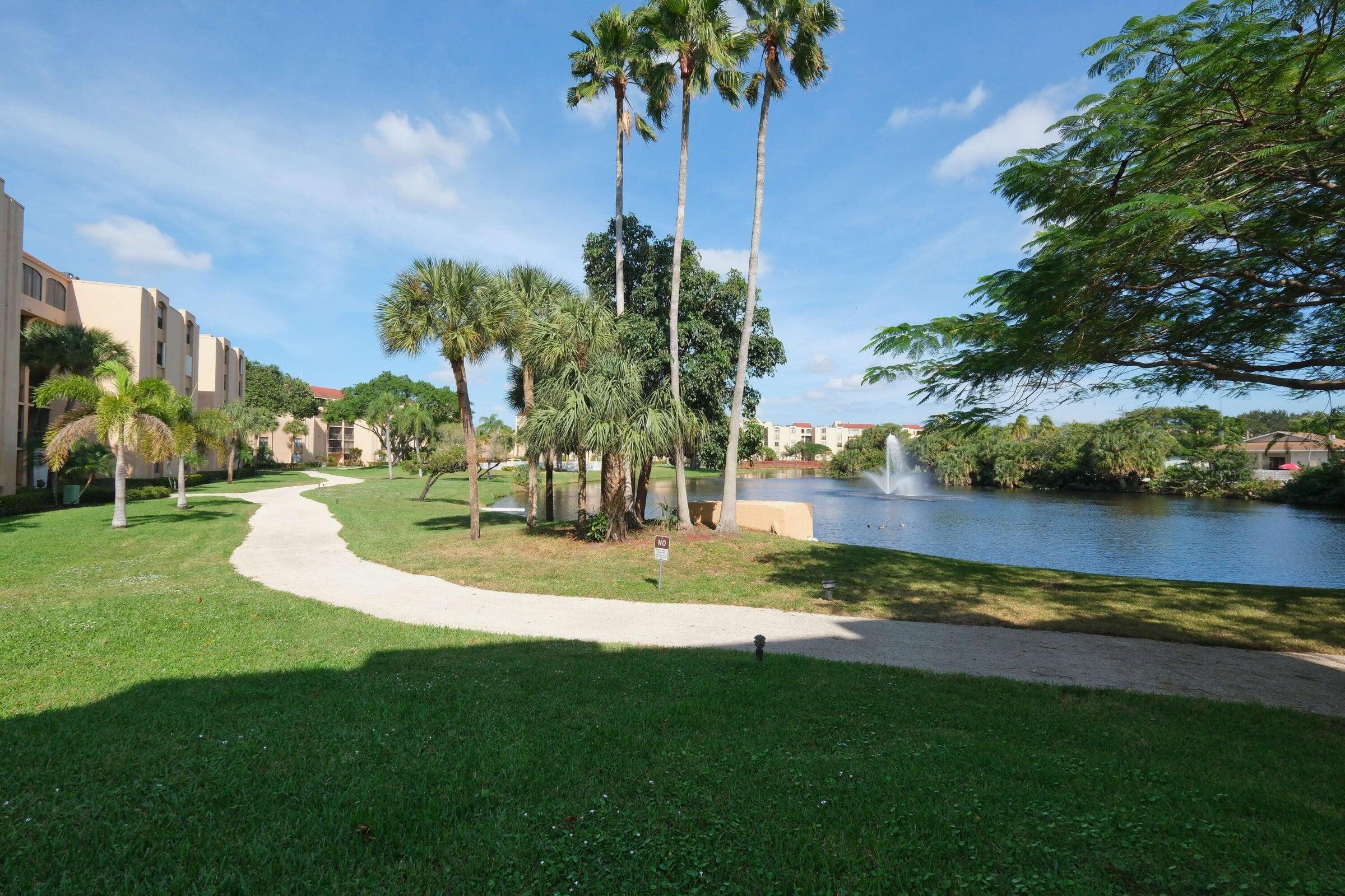 LAVERS DELRAY RACQUET CLUB CONDO - Residential Lease