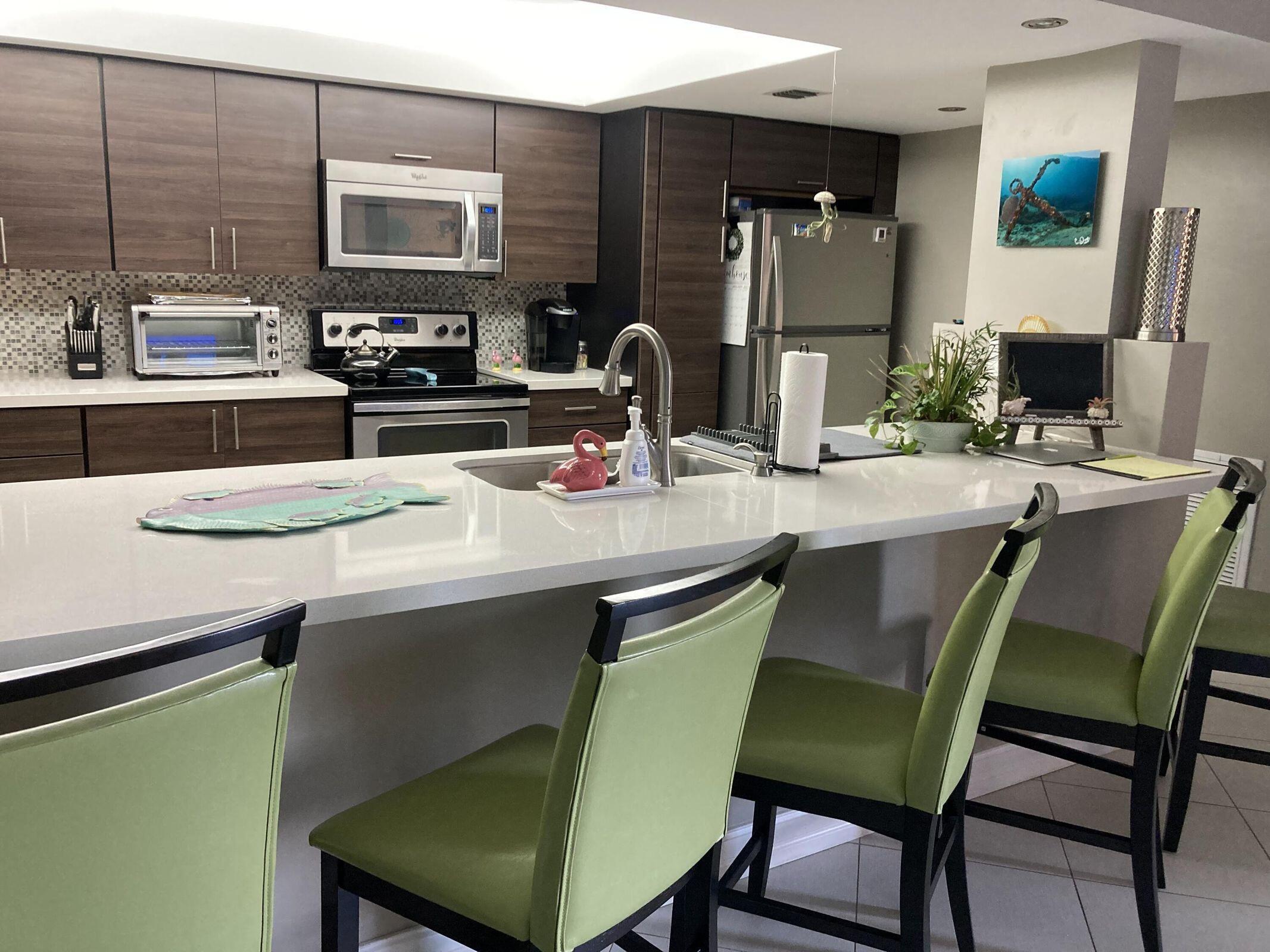 LAVERS DELRAY RACQUET CLUB CONDO - Residential Lease