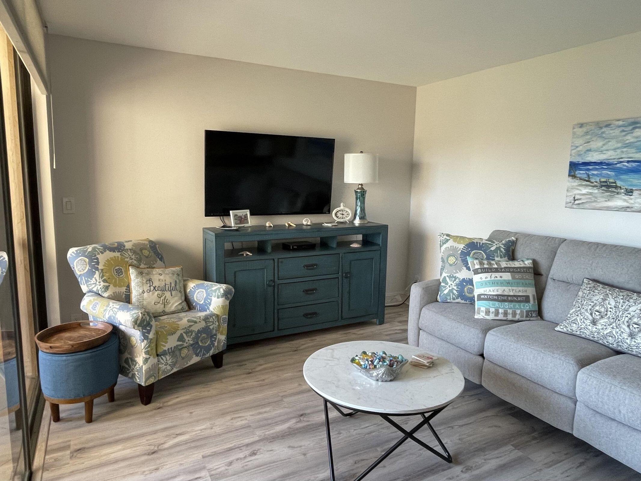 LAVERS DELRAY RACQUET CLUB CONDO - Residential Lease