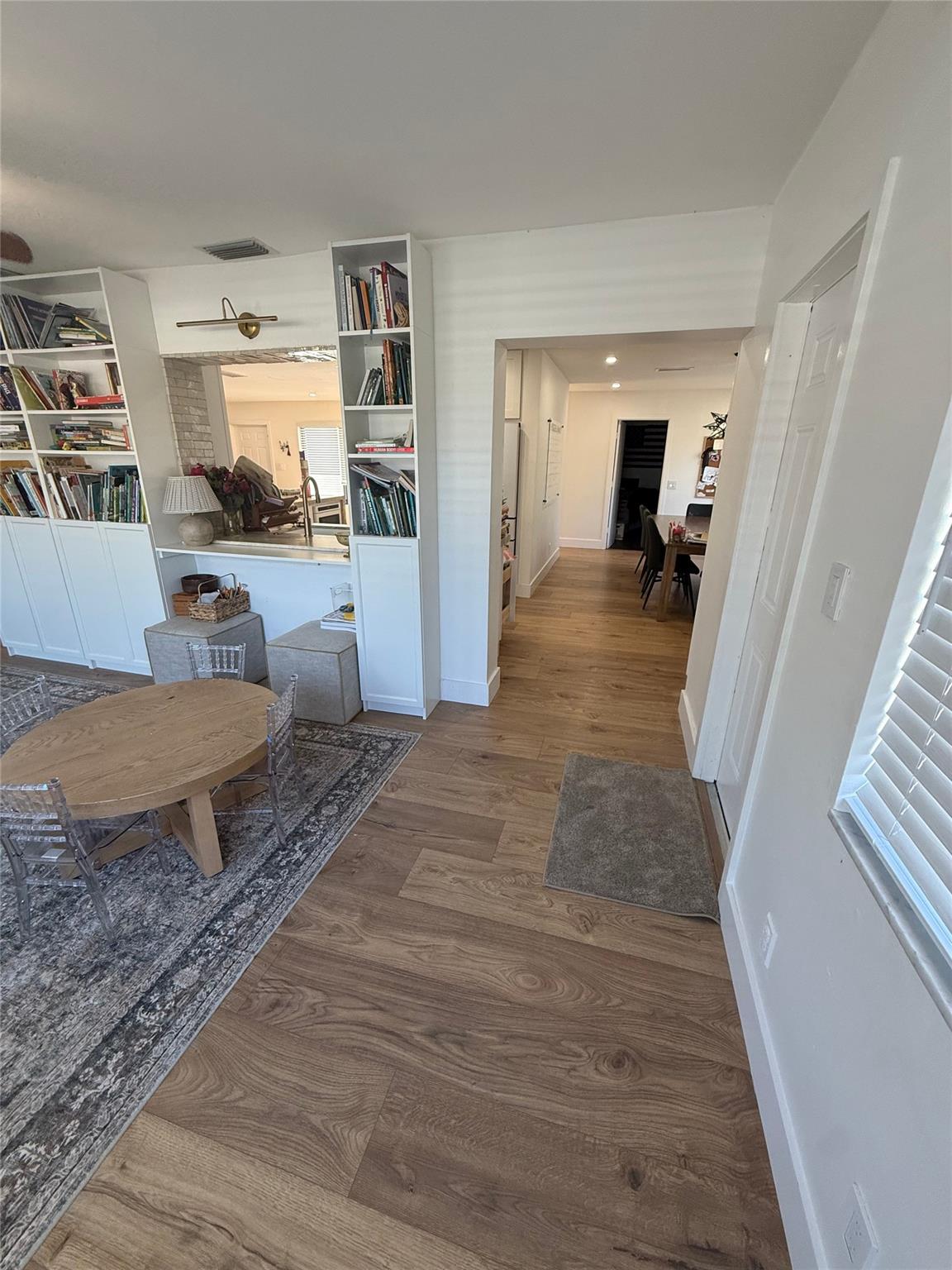 RAINBOW LAKES 77-28 B - Residential