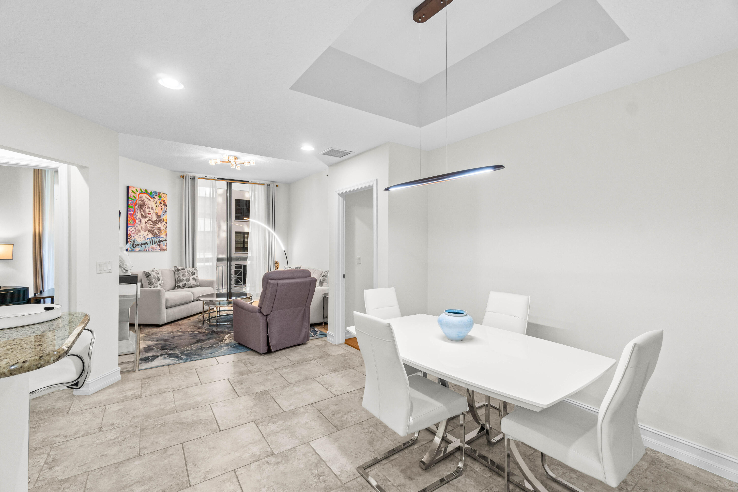 701 S Olive Avenue 807