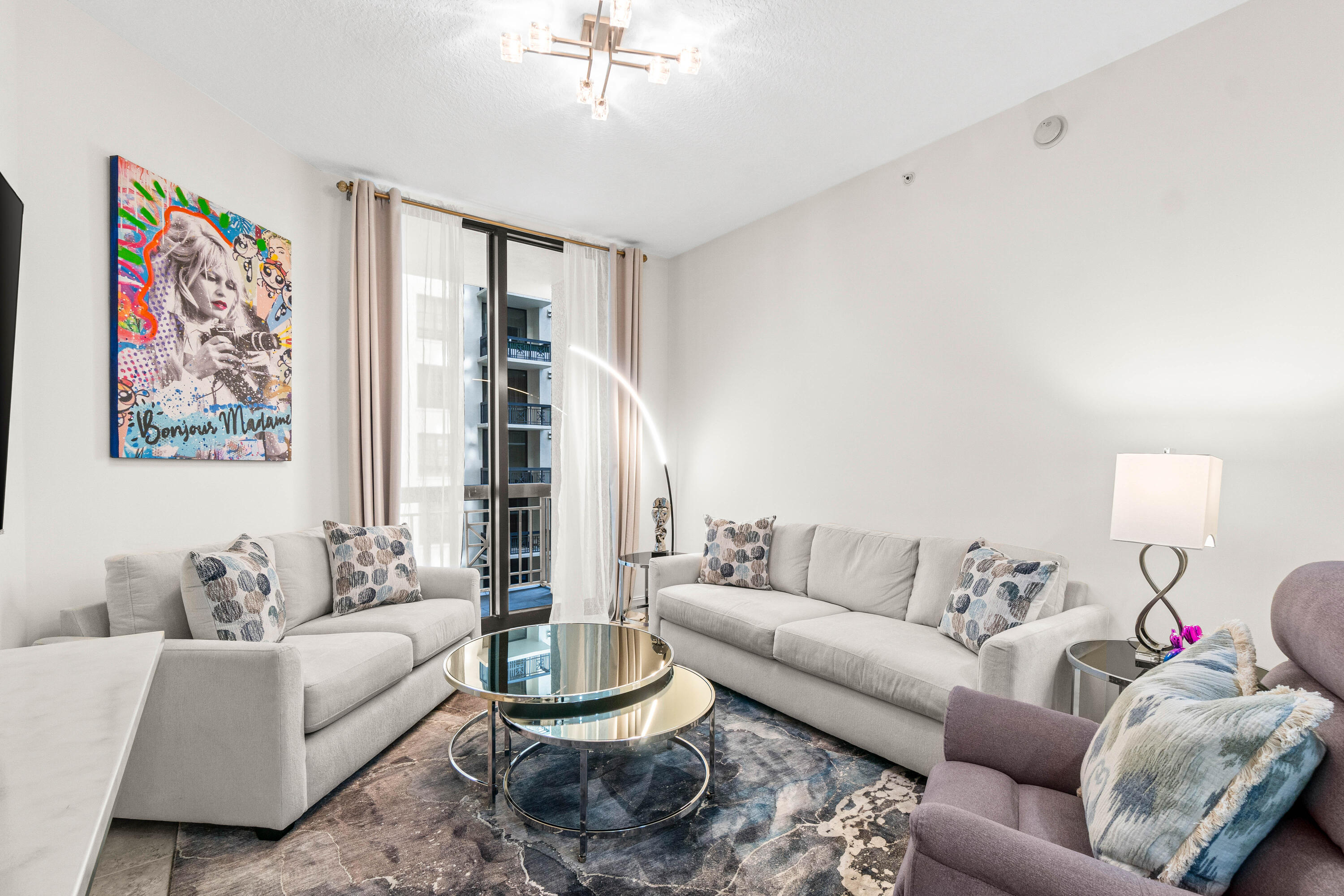 701 S Olive Avenue 807