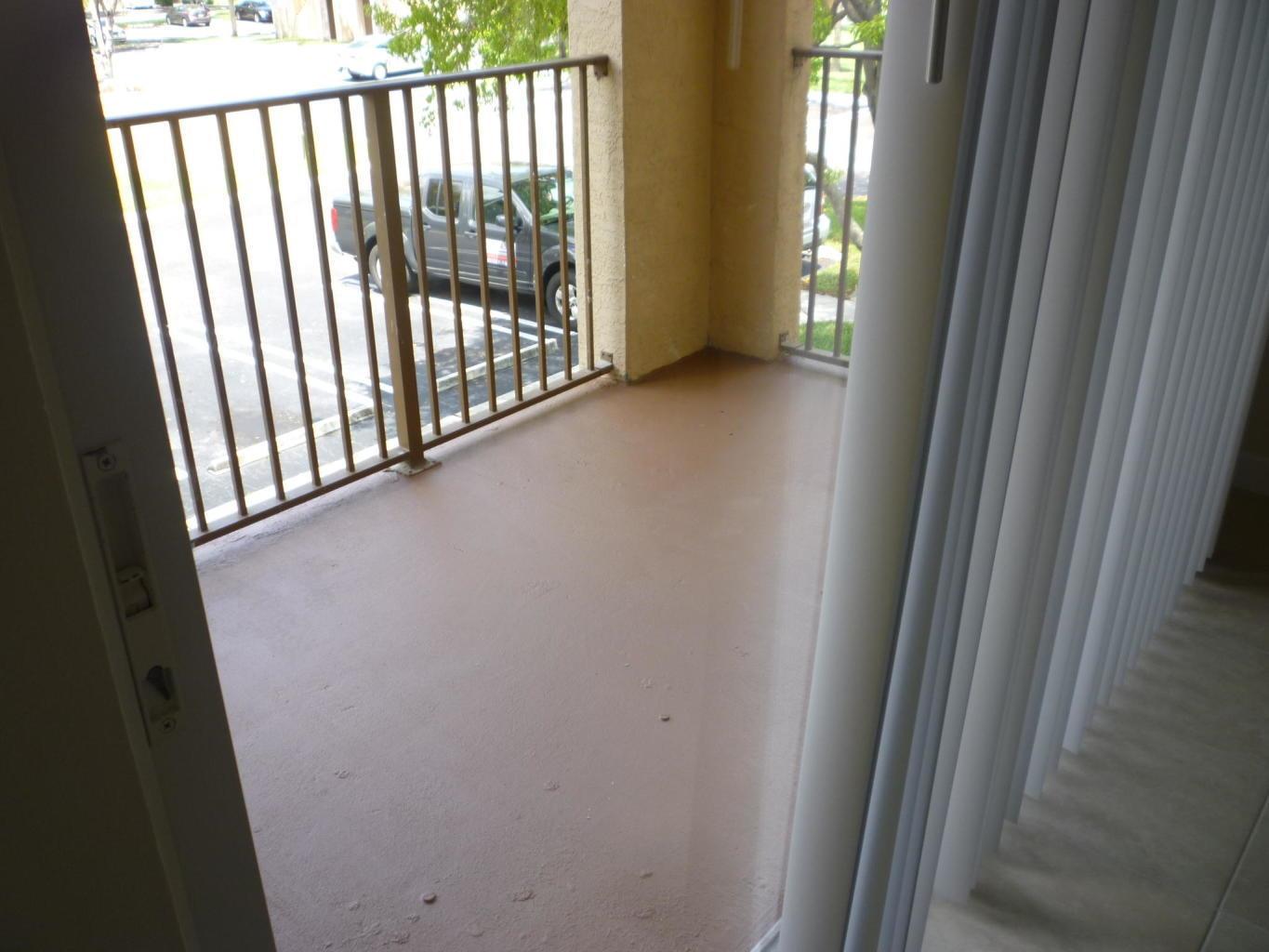 EMERALD ISLE AT LAGUNA LA - Residential Lease