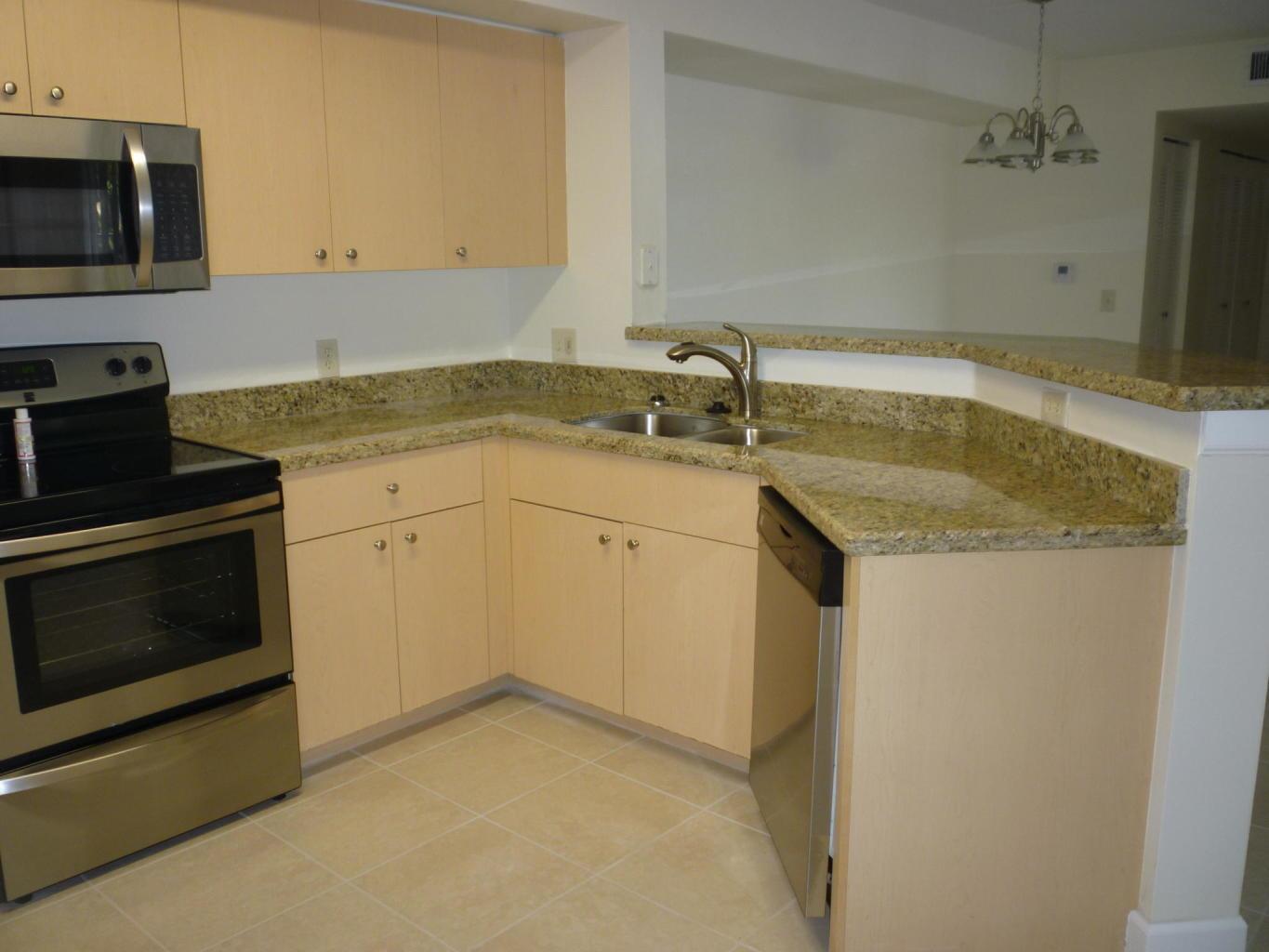 EMERALD ISLE AT LAGUNA LA - Residential Lease