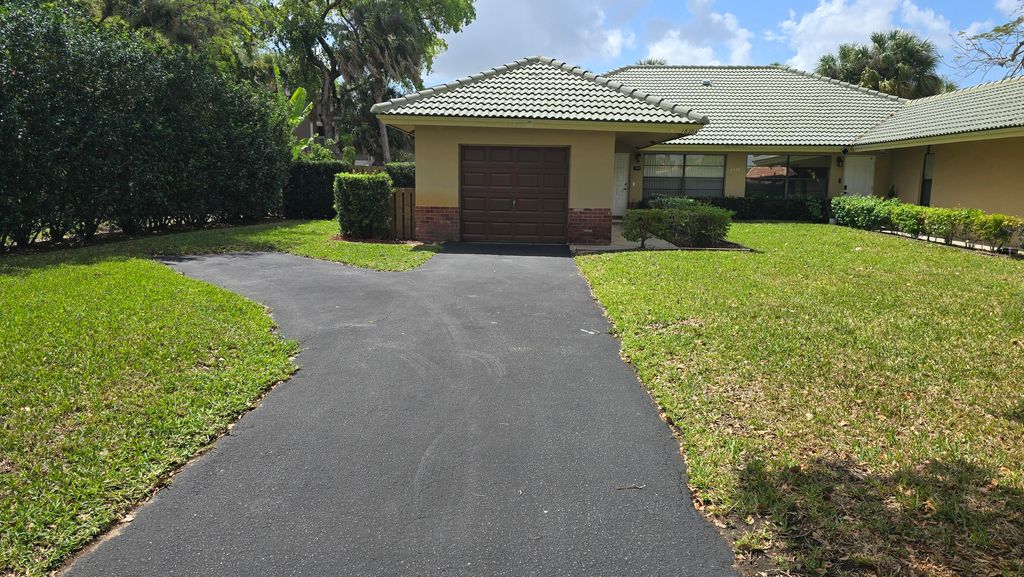 Photo of 1530 NW 93rd Terrace, Coral Springs, FL 33071 (MLS # B26011676)