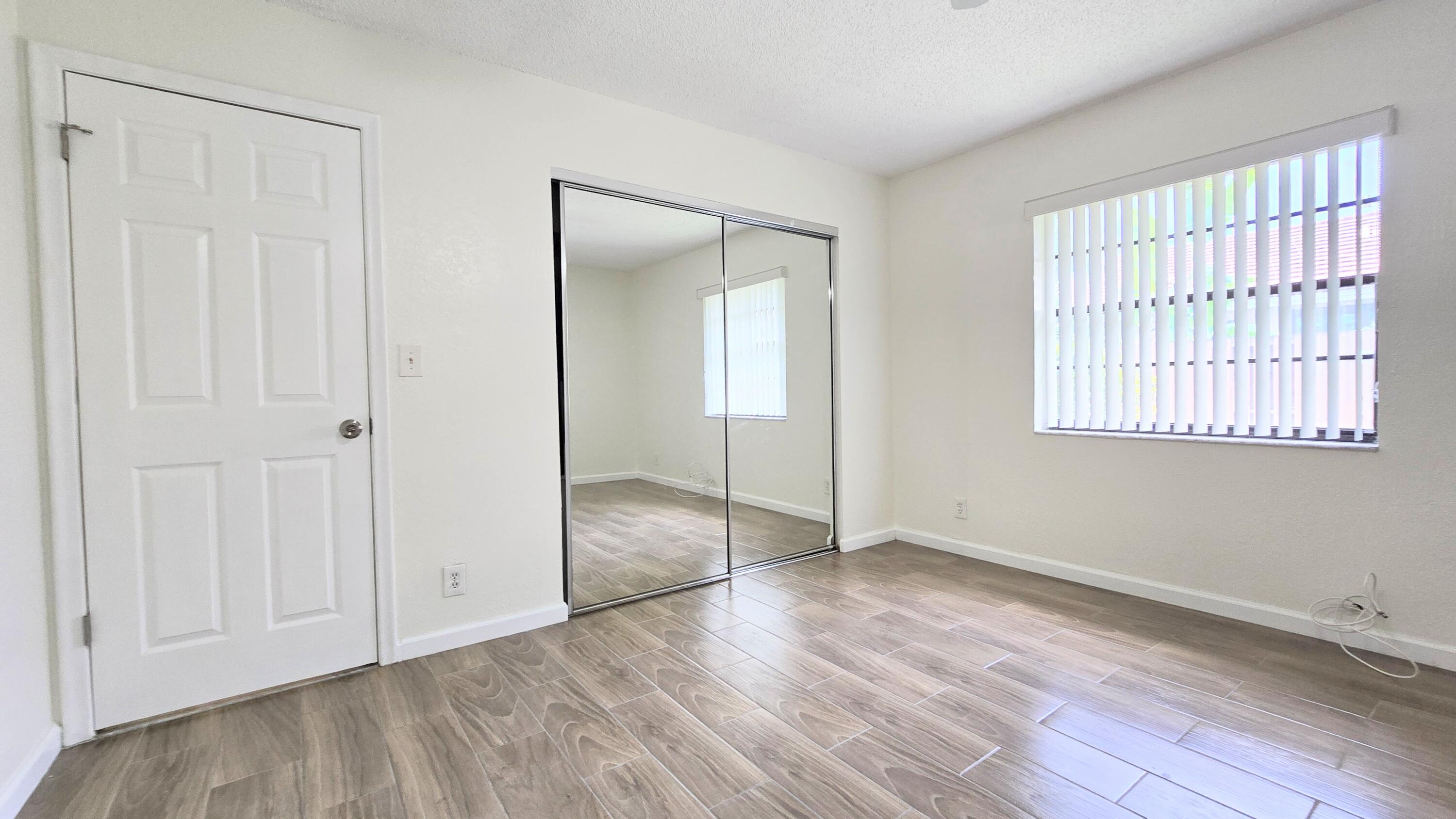 CORAL SPRINGS UNIVERSITY DRIVE - Residential Lease