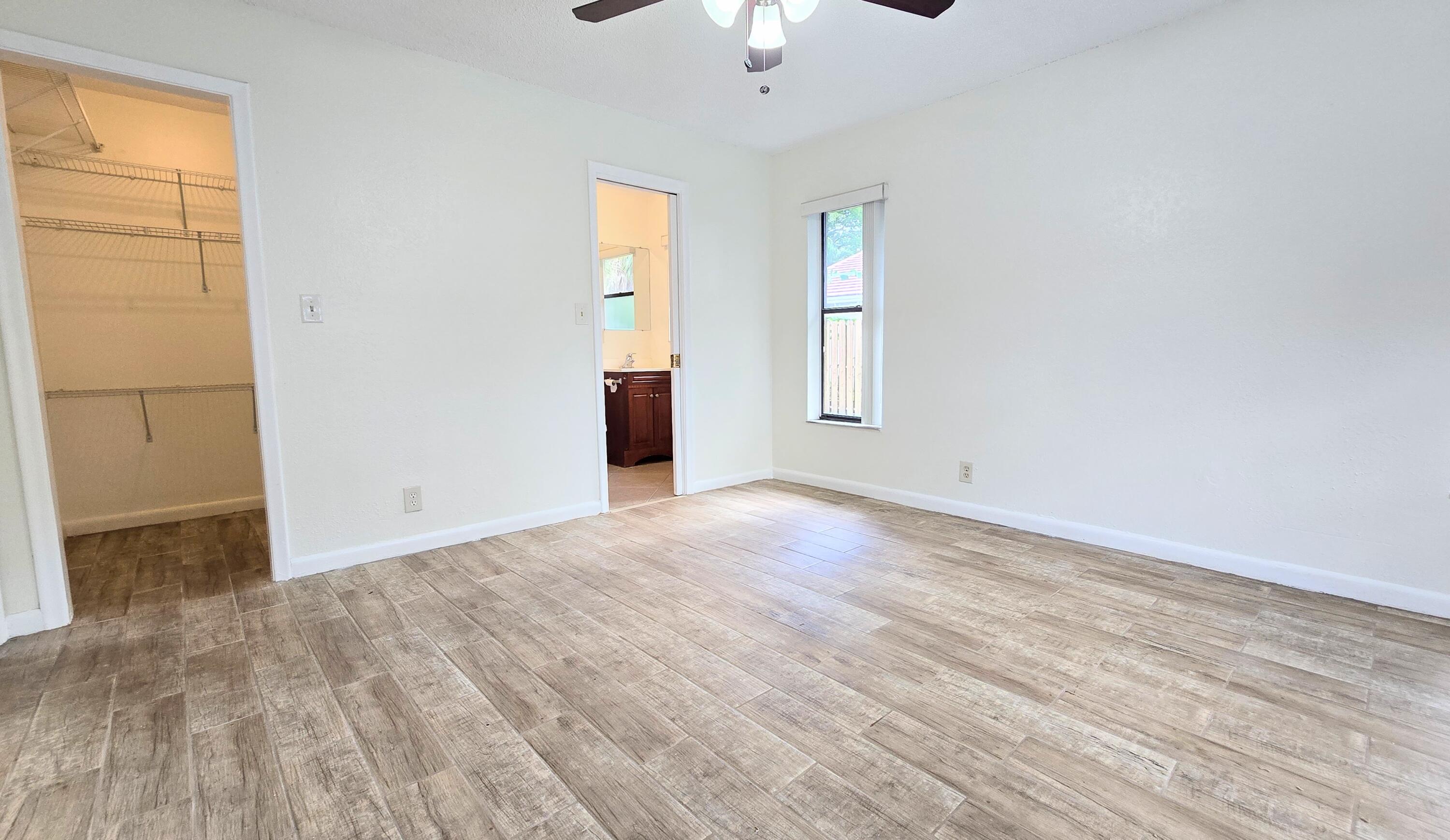 CORAL SPRINGS UNIVERSITY DRIVE - Residential Lease