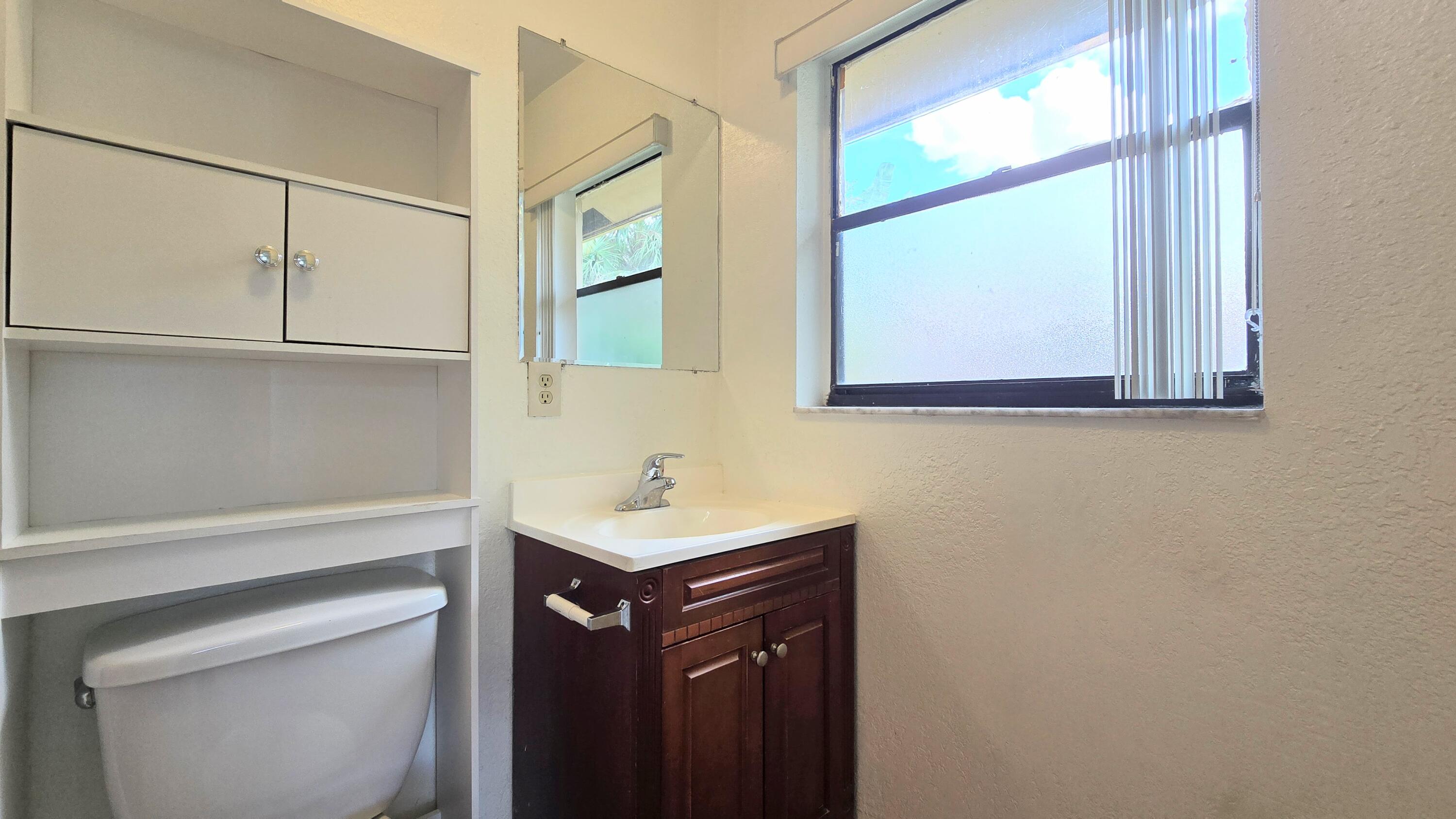 CORAL SPRINGS UNIVERSITY DRIVE - Residential Lease
