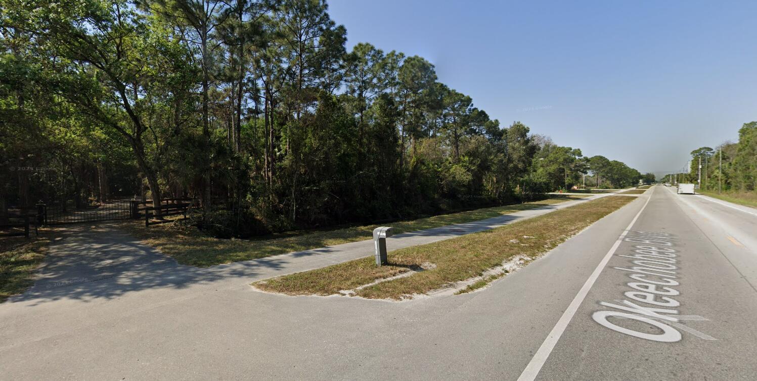 LOXAHATCHEE GROVES - Land