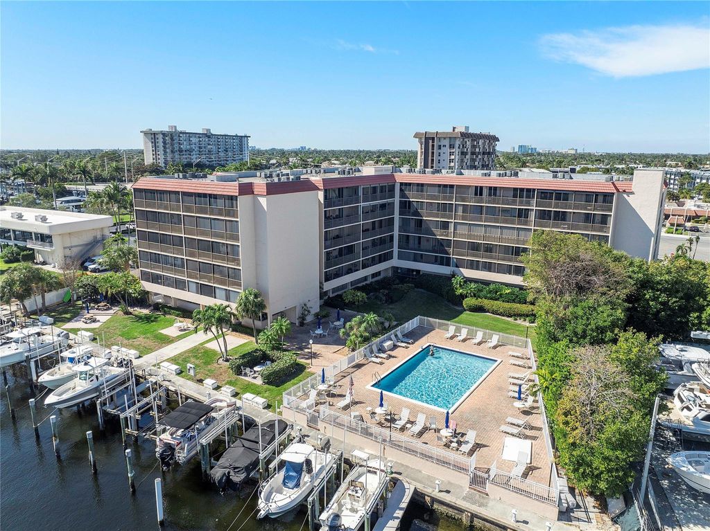 Photo of 740 S Federal Highway #315, Pompano Beach, FL 33062 (MLS # F10556306)