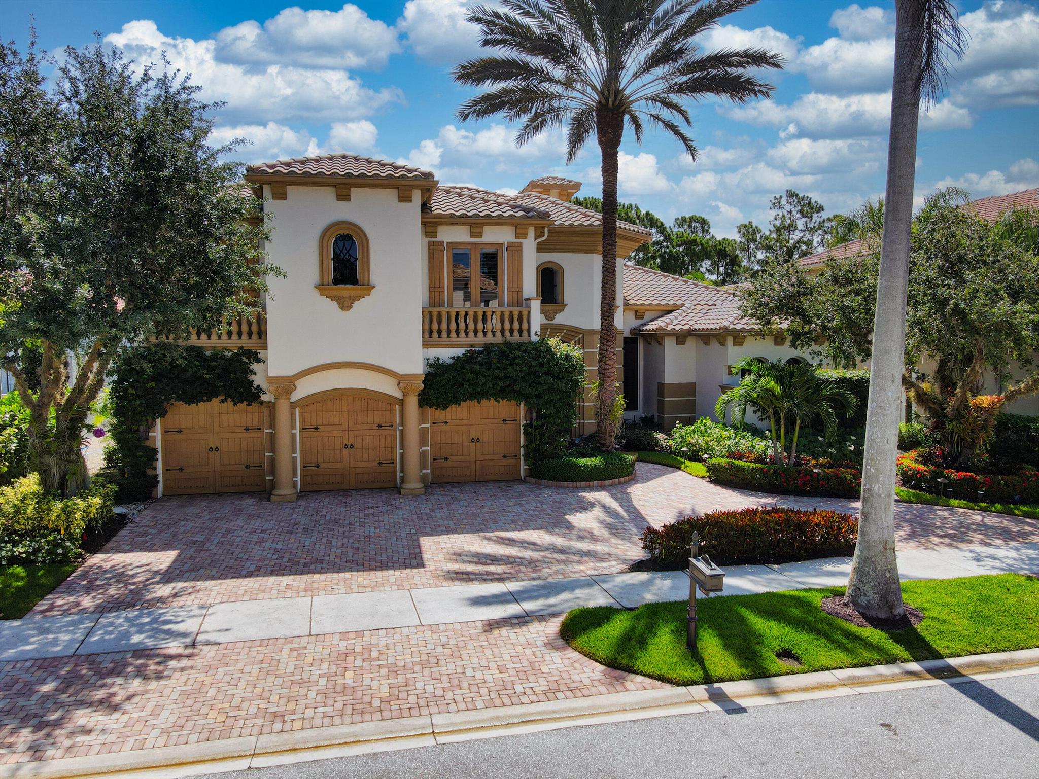 MIRASOL QUANTERA - Residential