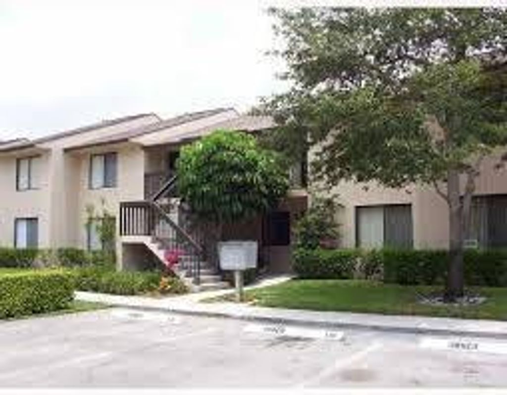 Photo of 6552 Arleigh Court #208, Boca Raton, FL 33433 (MLS # R11027139)