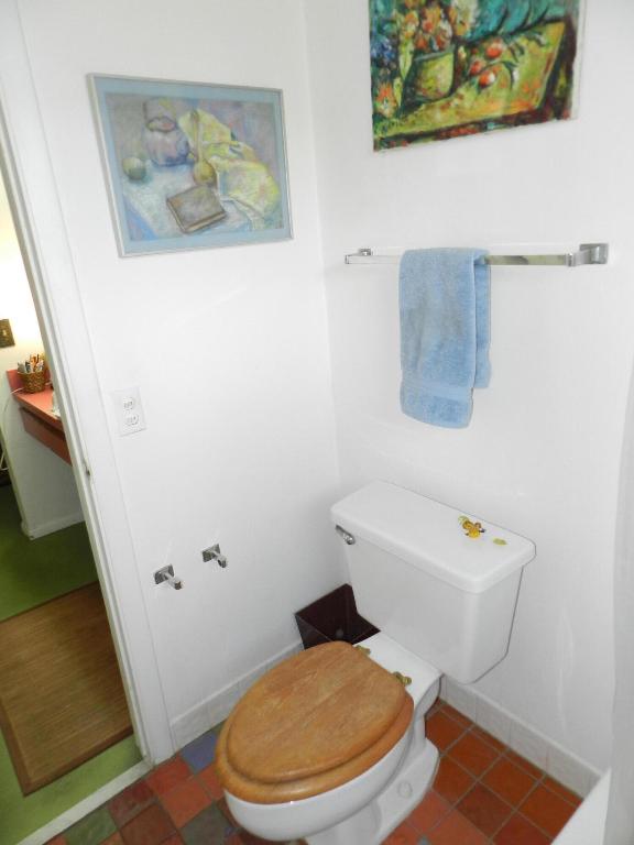 STRATHMORE  GATES WEST - Residential