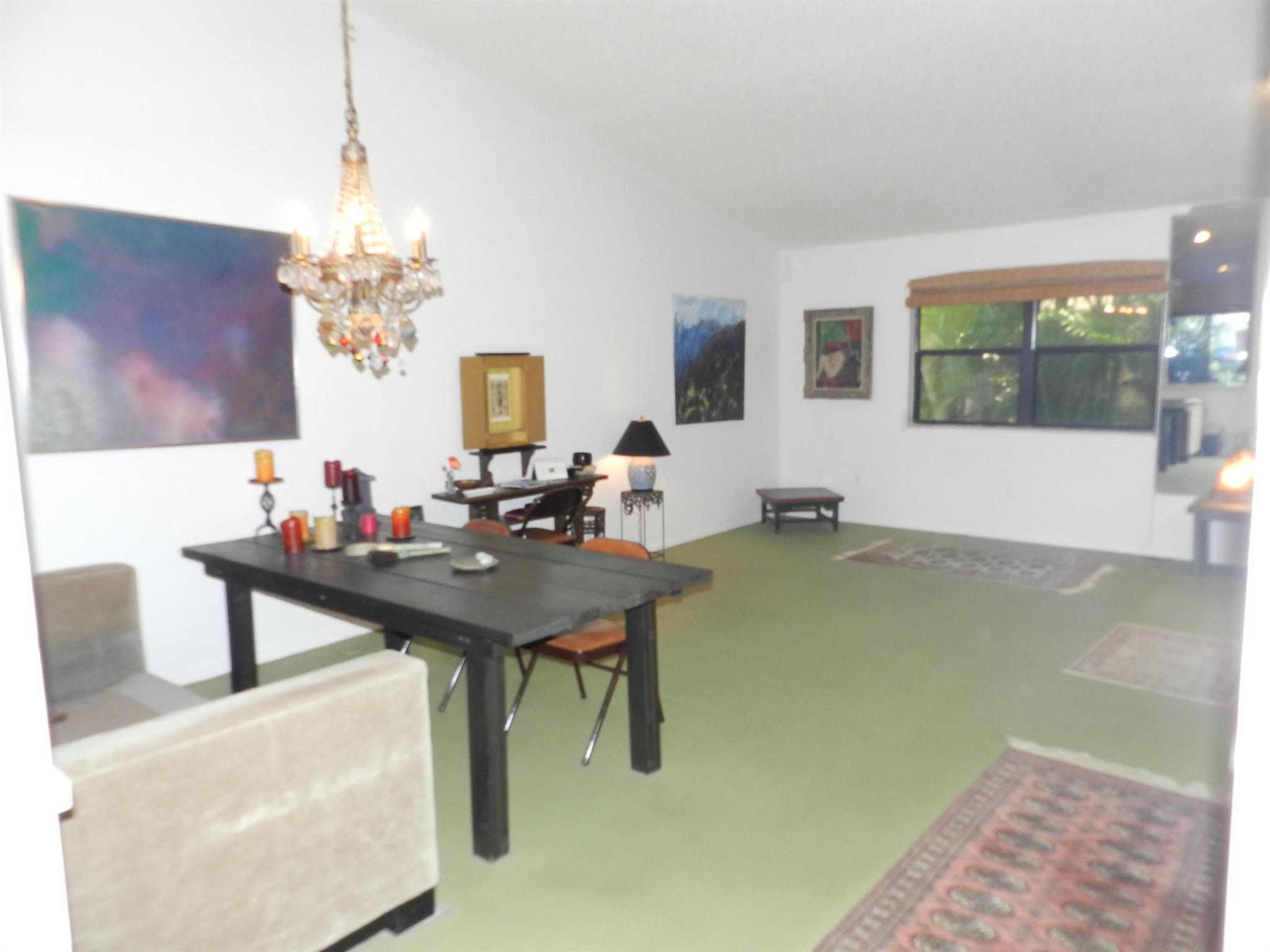 STRATHMORE  GATES WEST - Residential