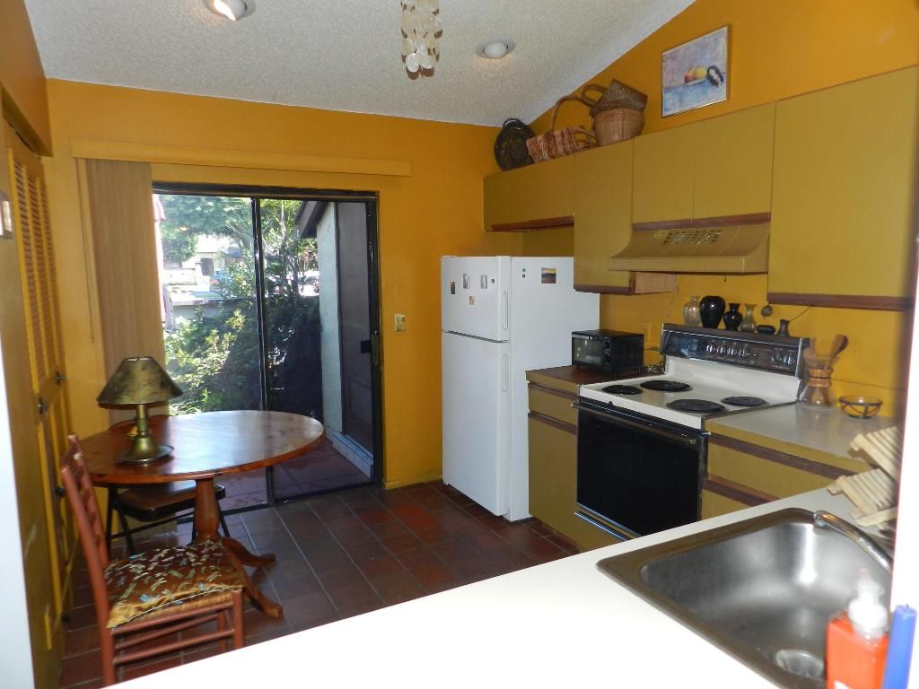 Photo of 450 Knollwood Court, Royal Palm Beach, FL 33411 (MLS # R11124651)