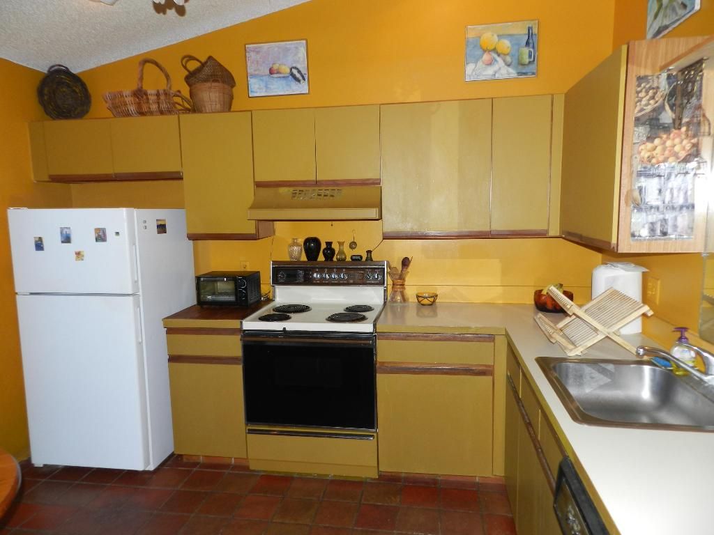 Photo of 450 Knollwood Court, Royal Palm Beach, FL 33411 (MLS # R11124651)