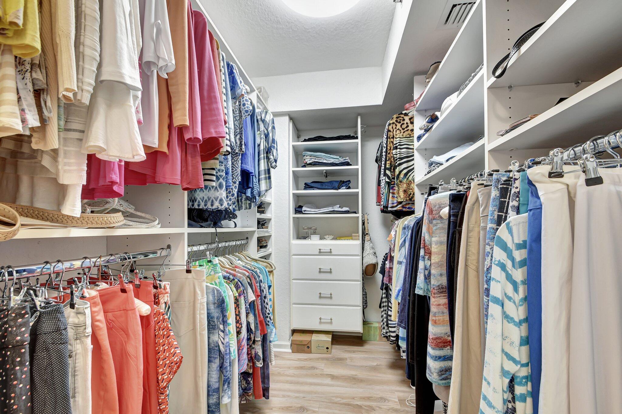 Coral Lakes
Coral Cove - Residential