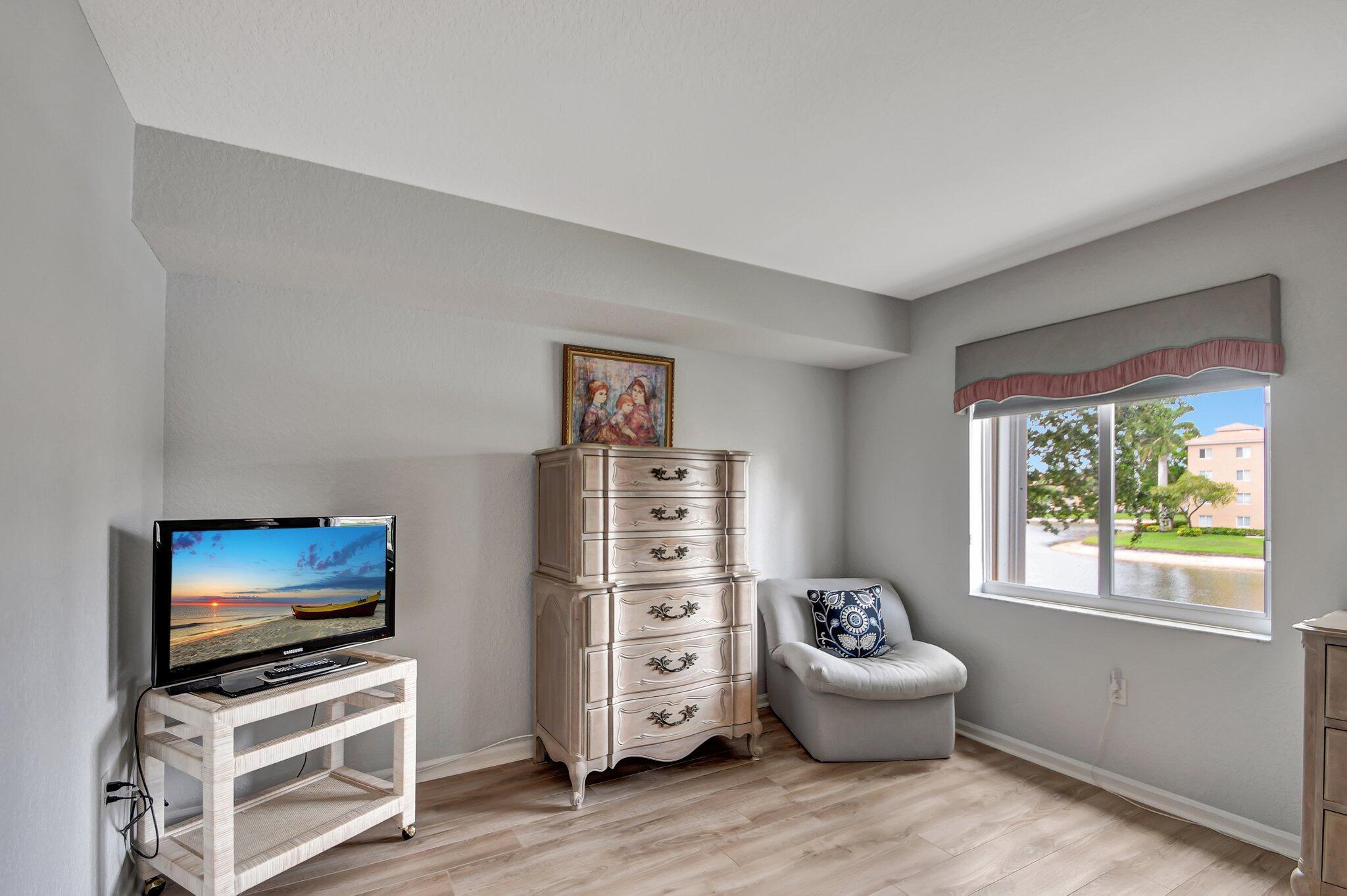 Coral Lakes
Coral Cove - Residential