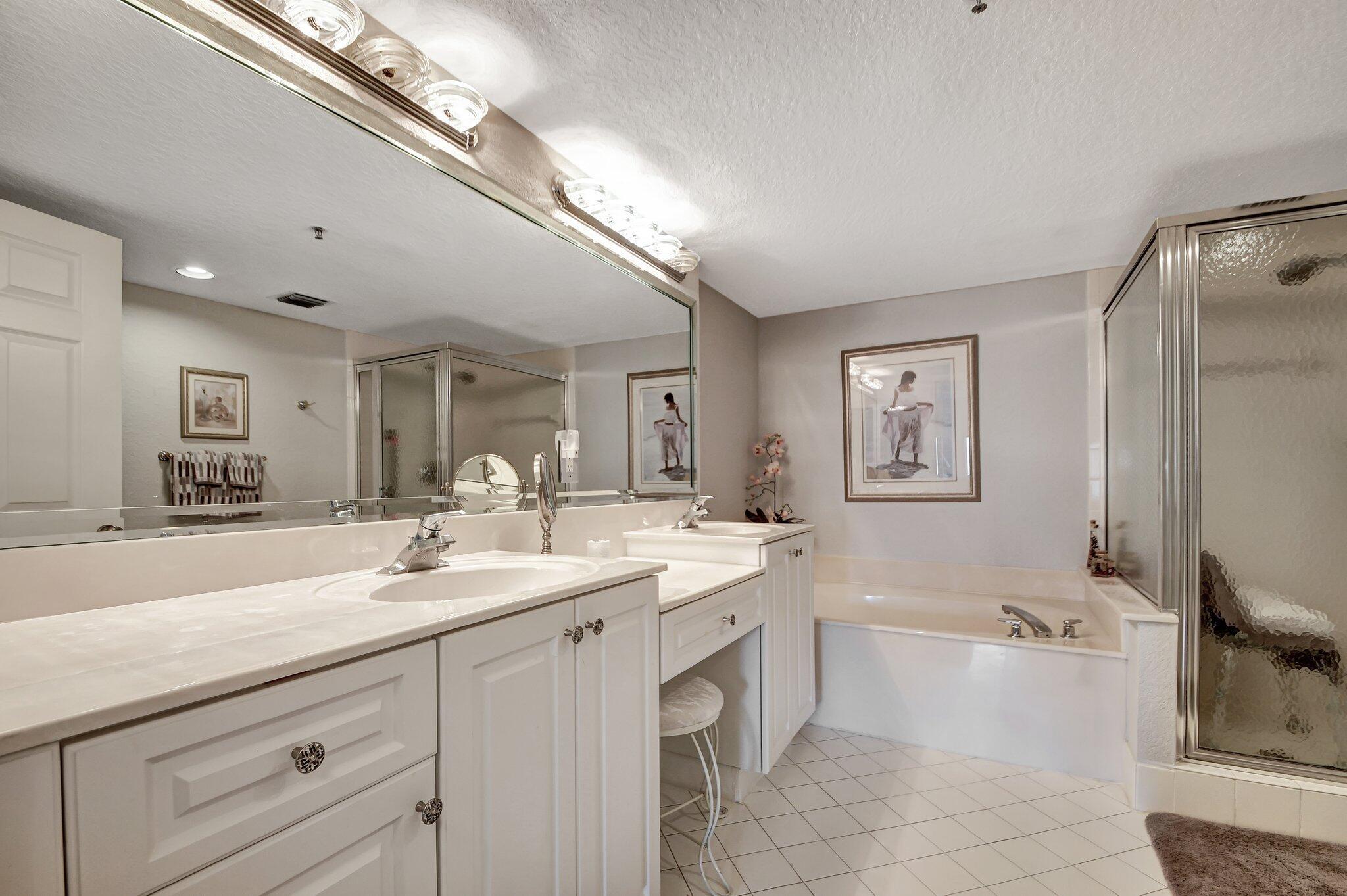 Coral Lakes
Coral Cove - Residential