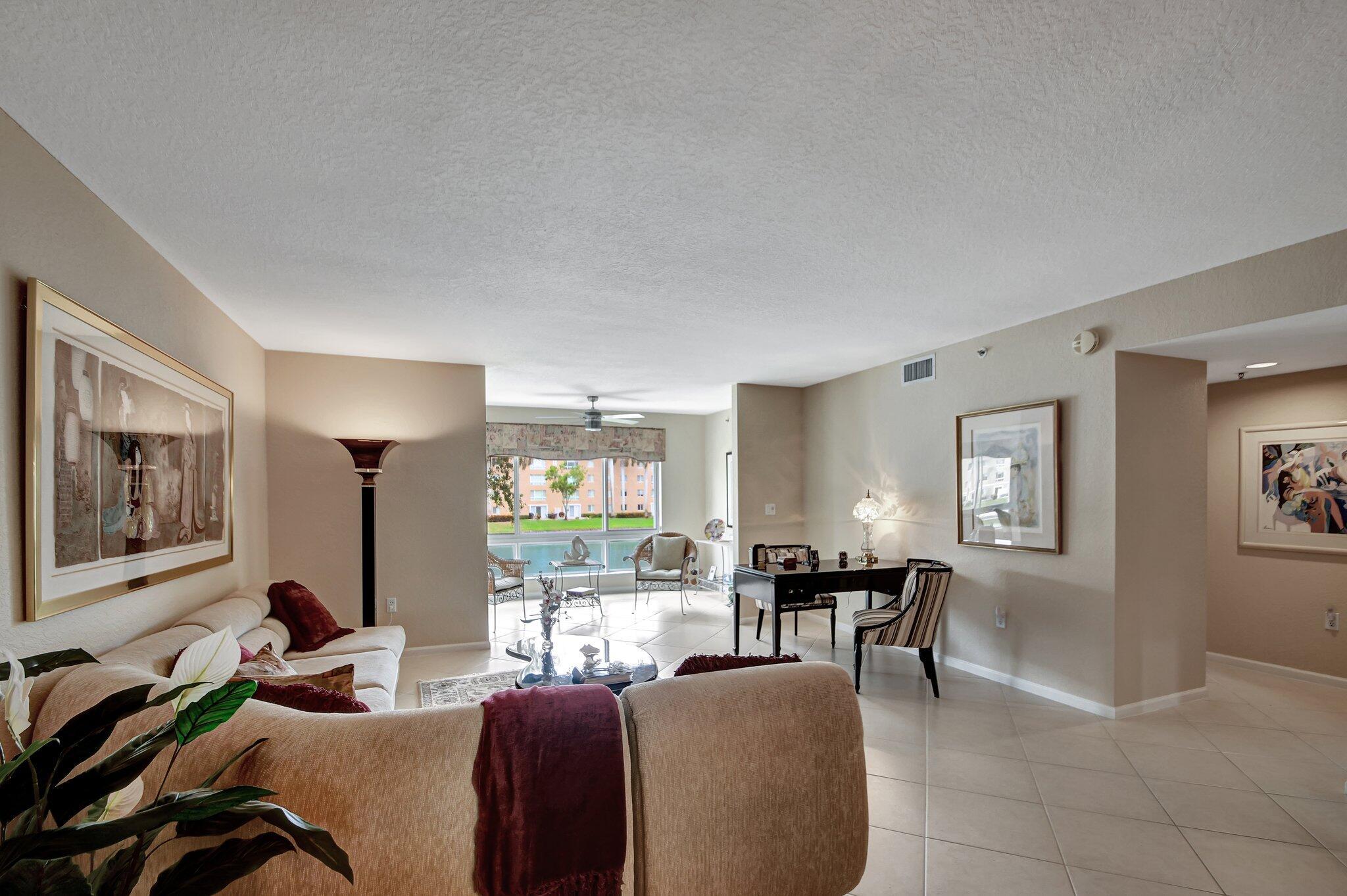 Coral Lakes
Coral Cove - Residential