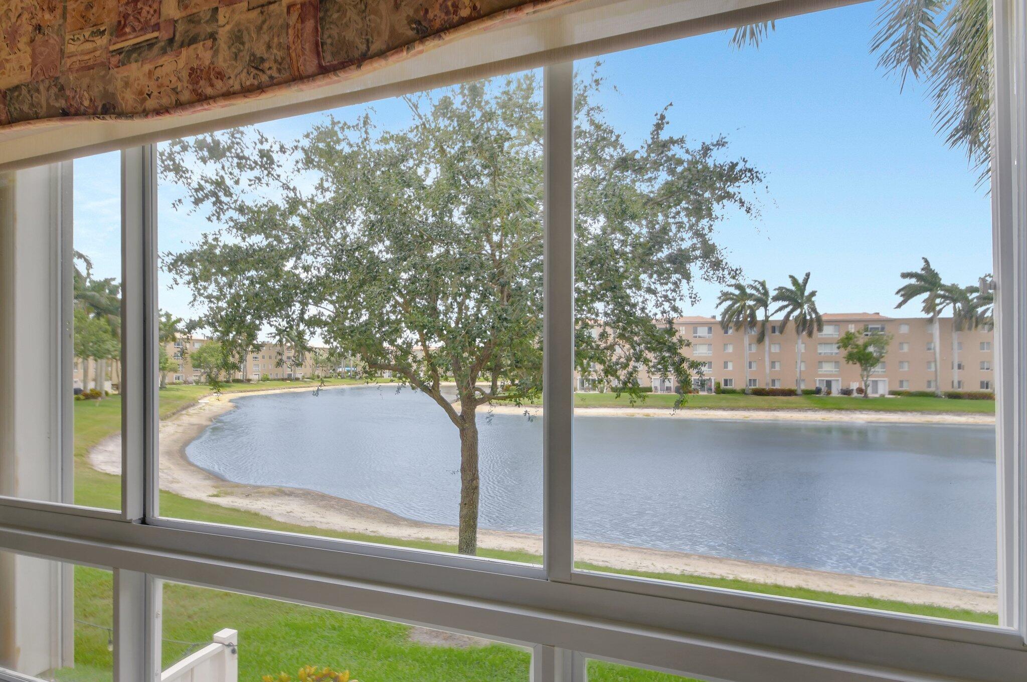 Coral Lakes
Coral Cove - Residential