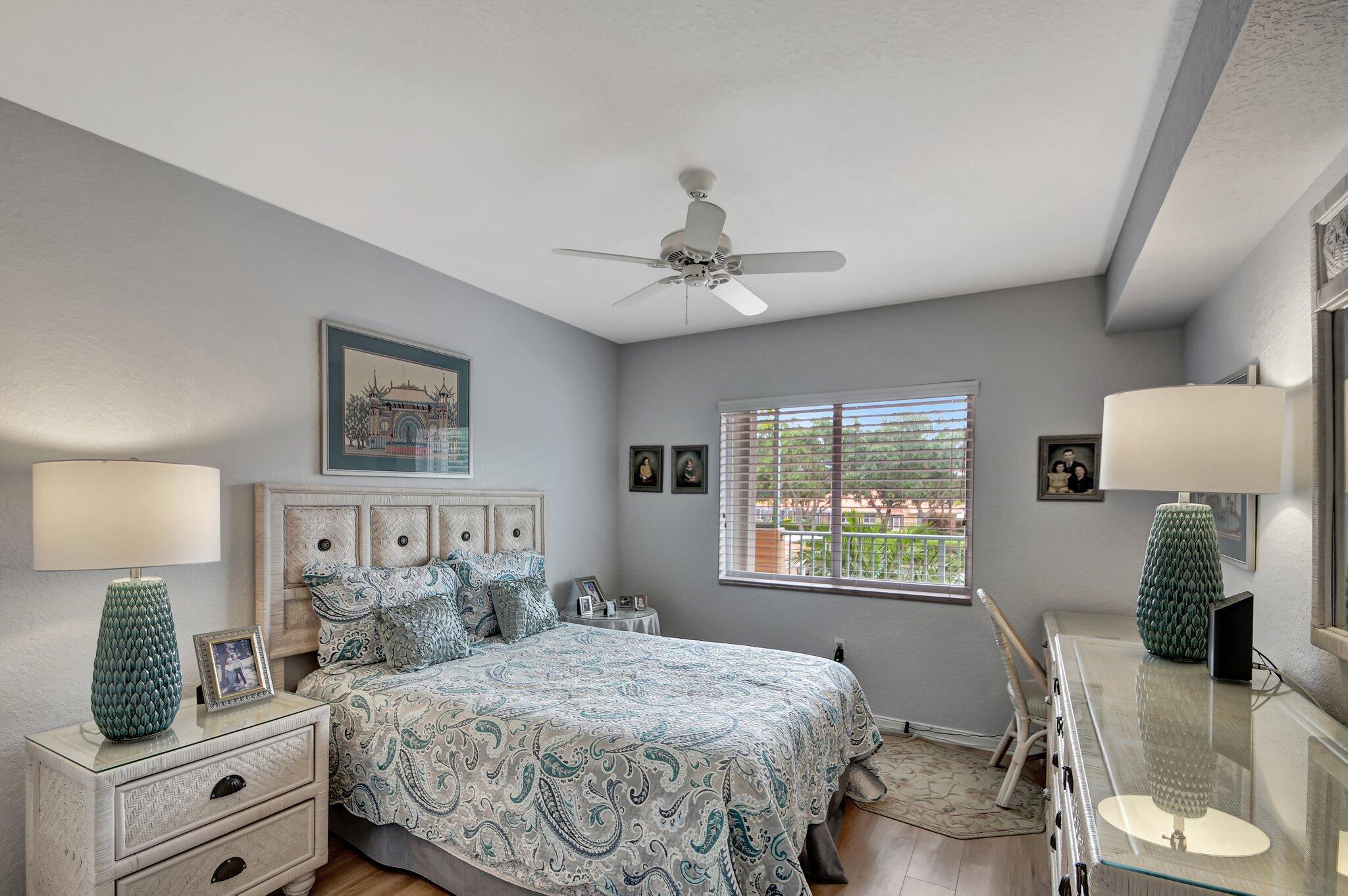 Coral Lakes
Coral Cove - Residential