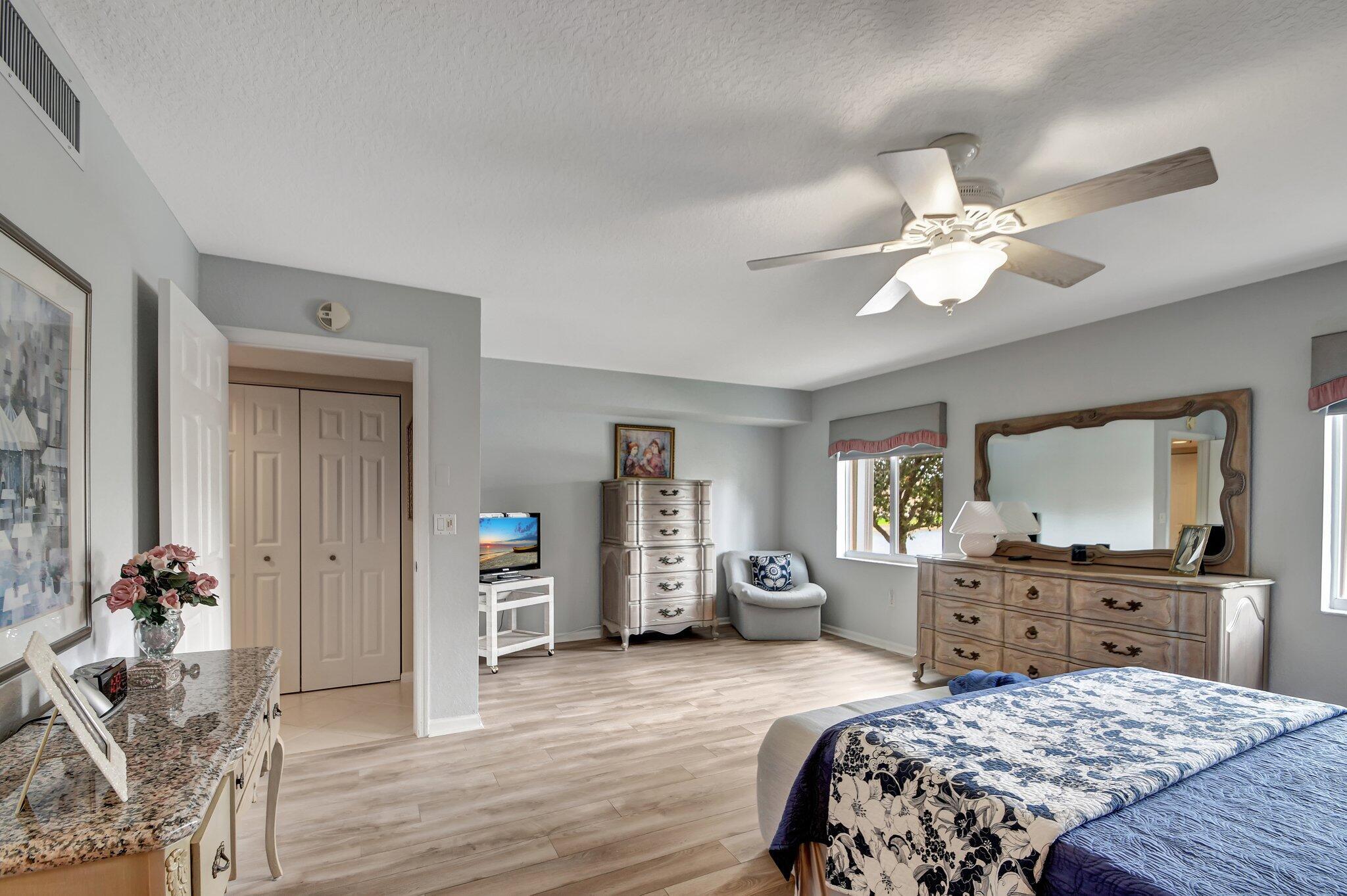 Coral Lakes
Coral Cove - Residential