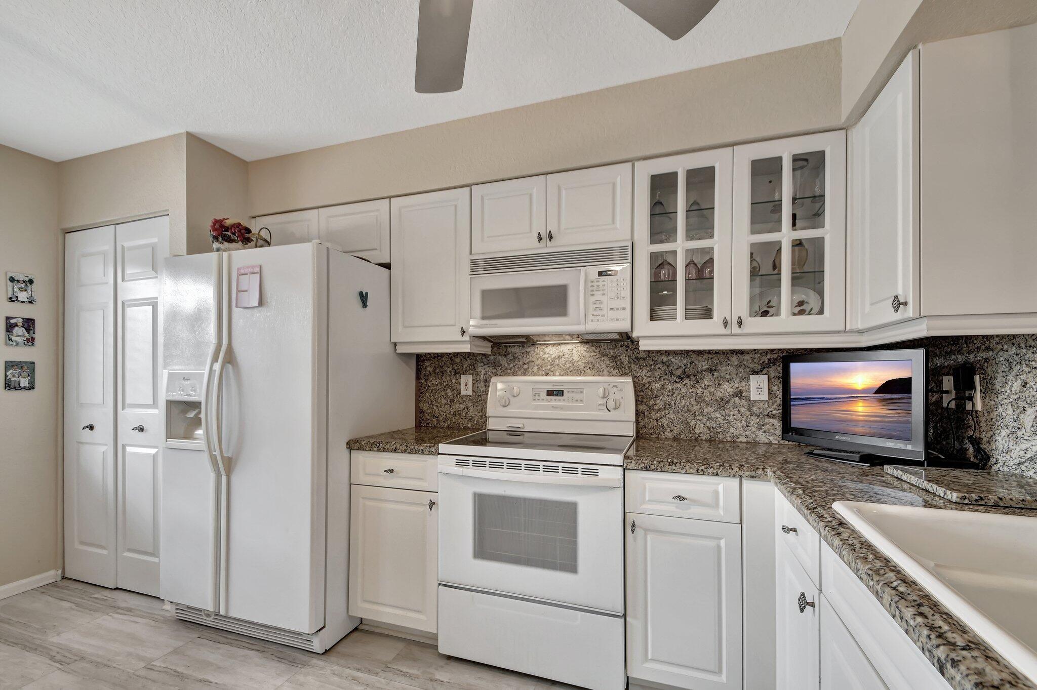 Coral Lakes
Coral Cove - Residential