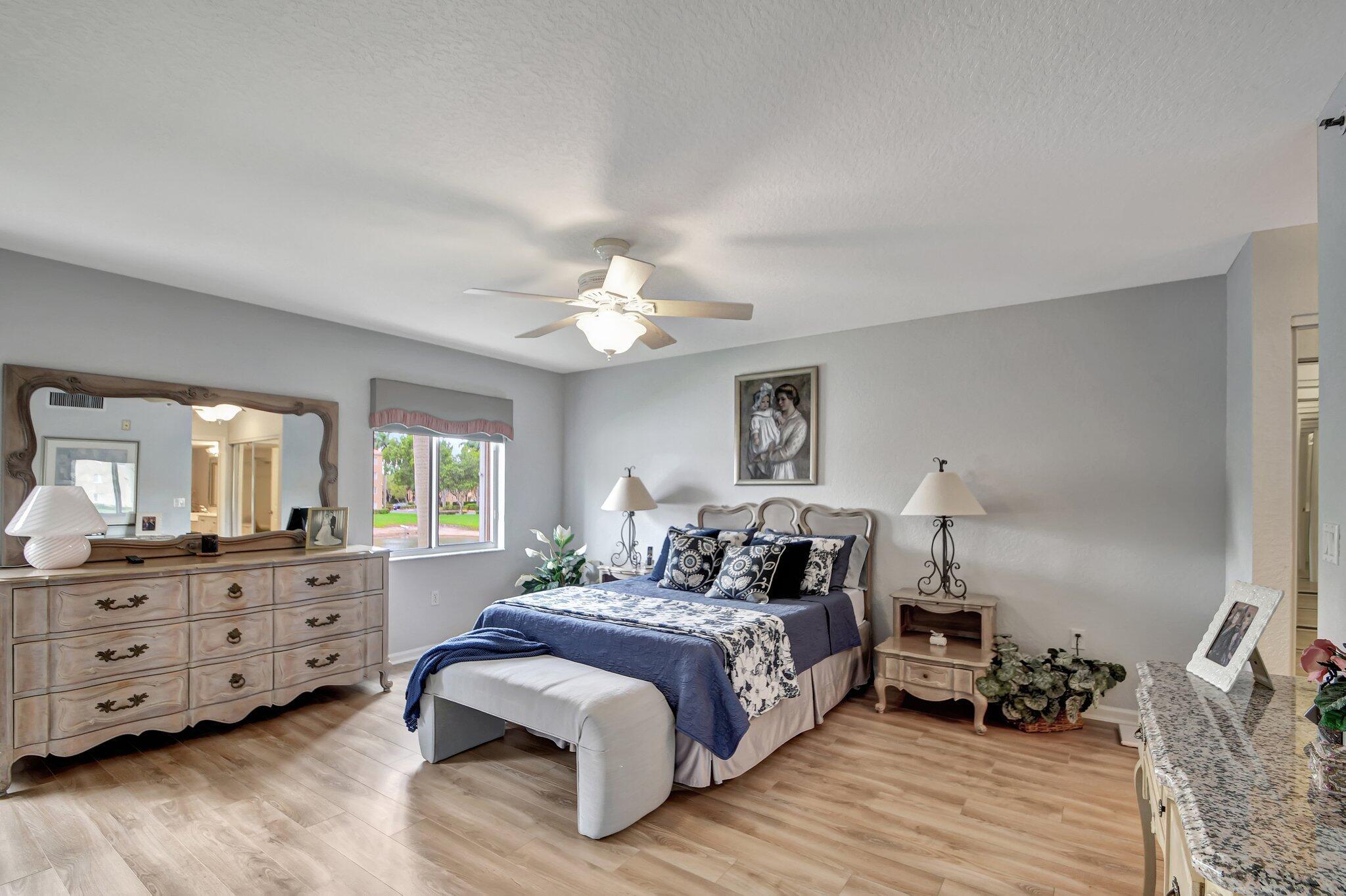 Coral Lakes
Coral Cove - Residential