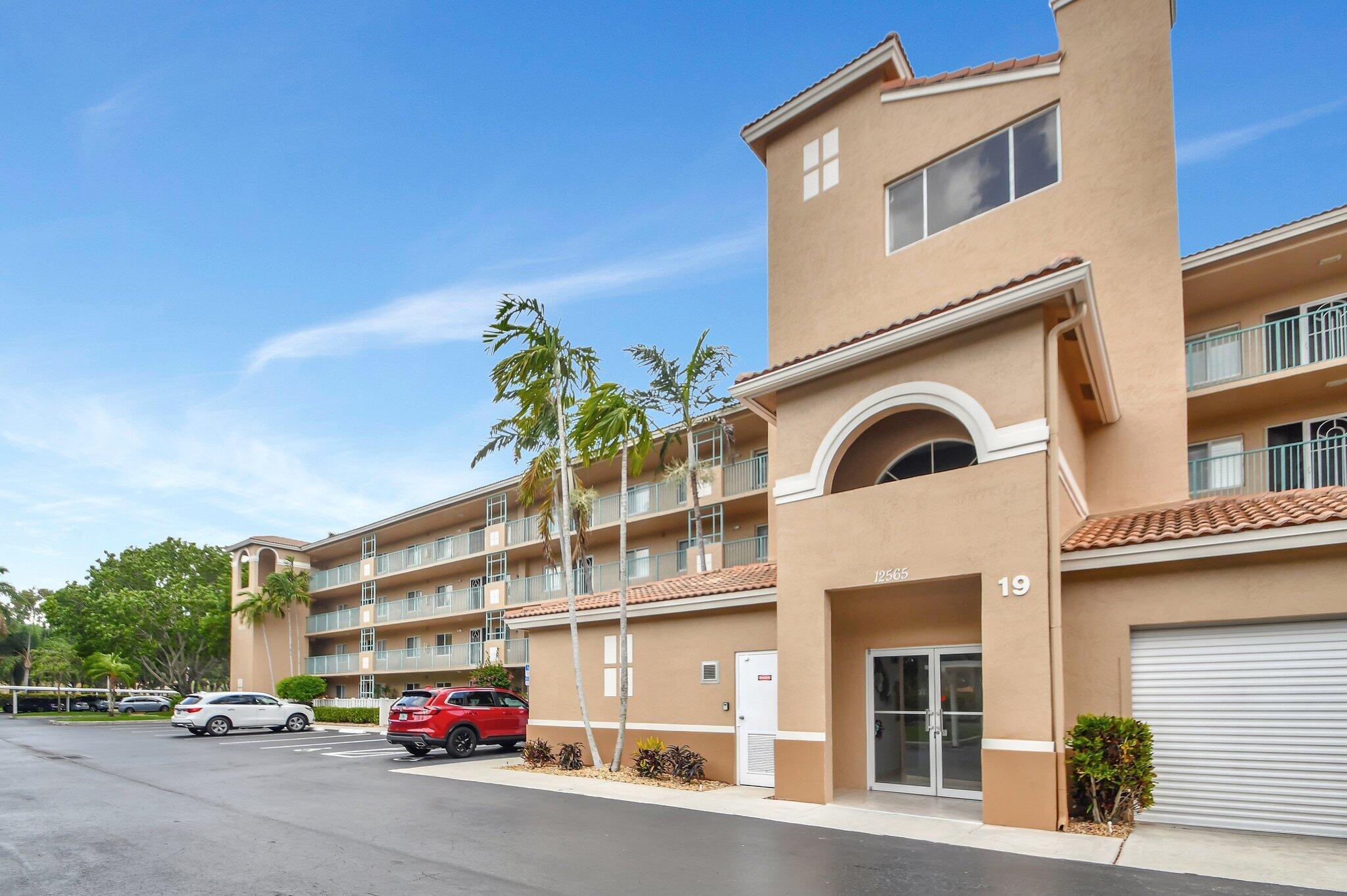 Coral Lakes
Coral Cove - Residential