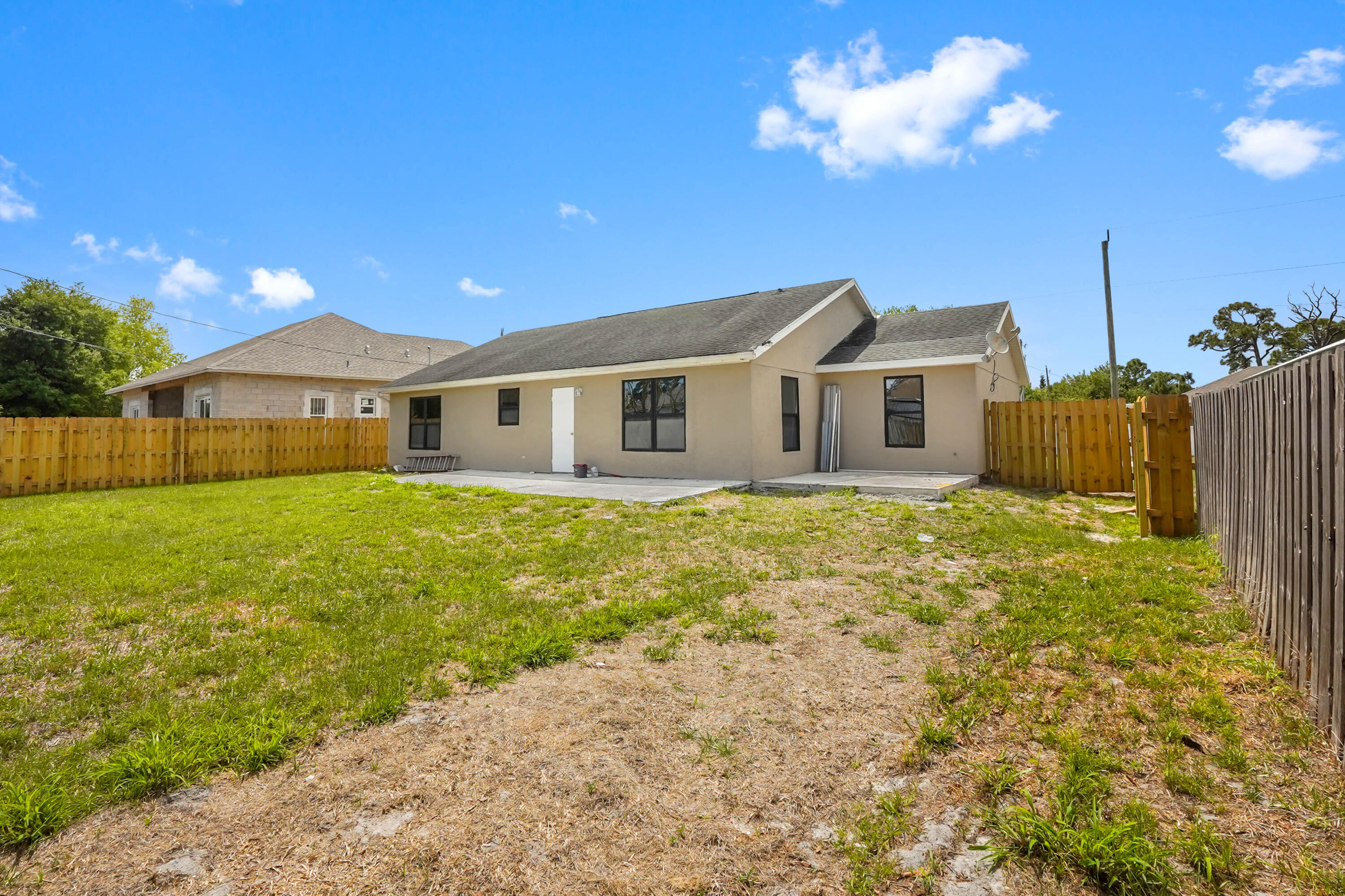 PORT ST LUCIE SECTION 33 - Residential