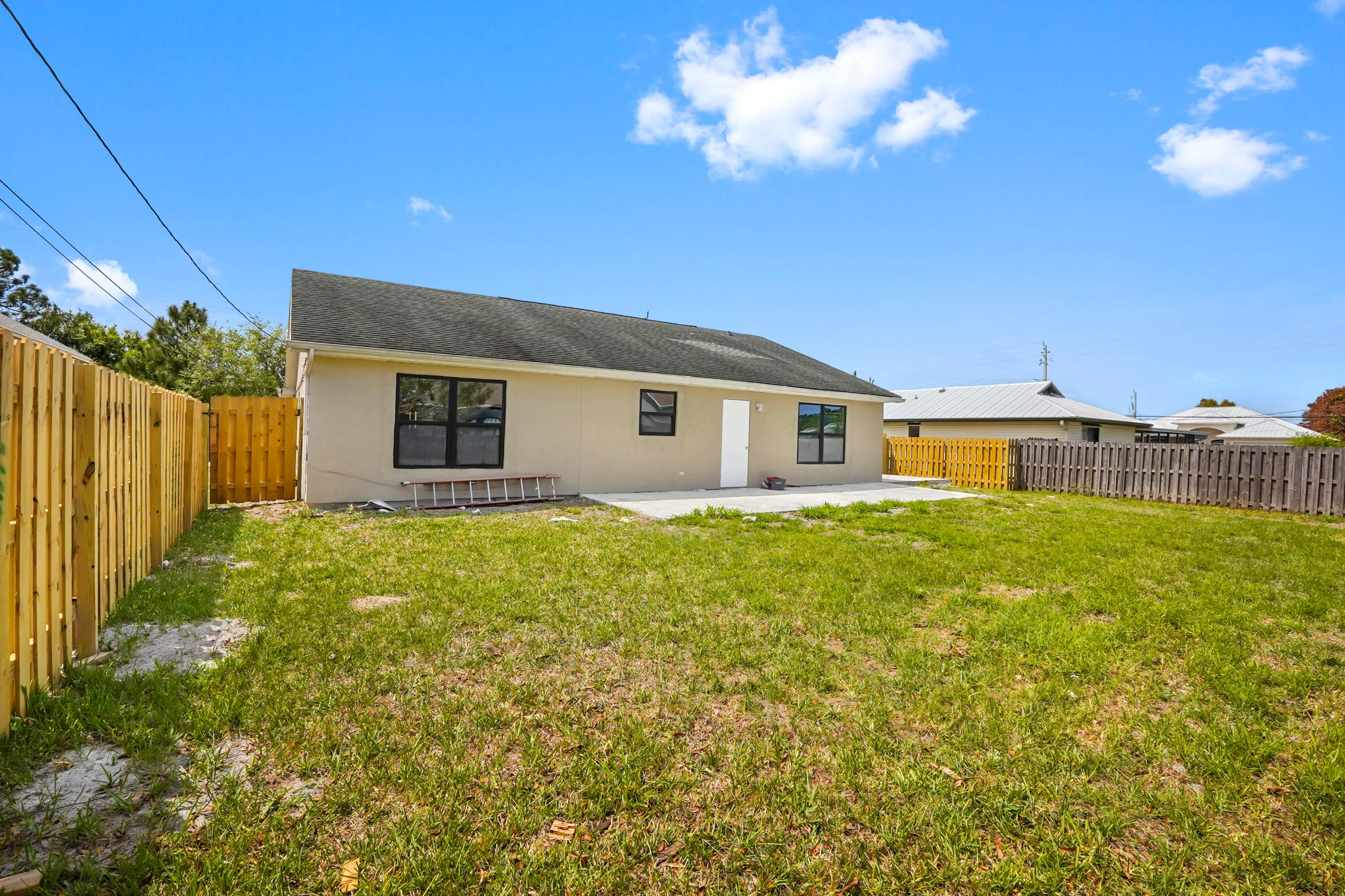 PORT ST LUCIE SECTION 33 - Residential