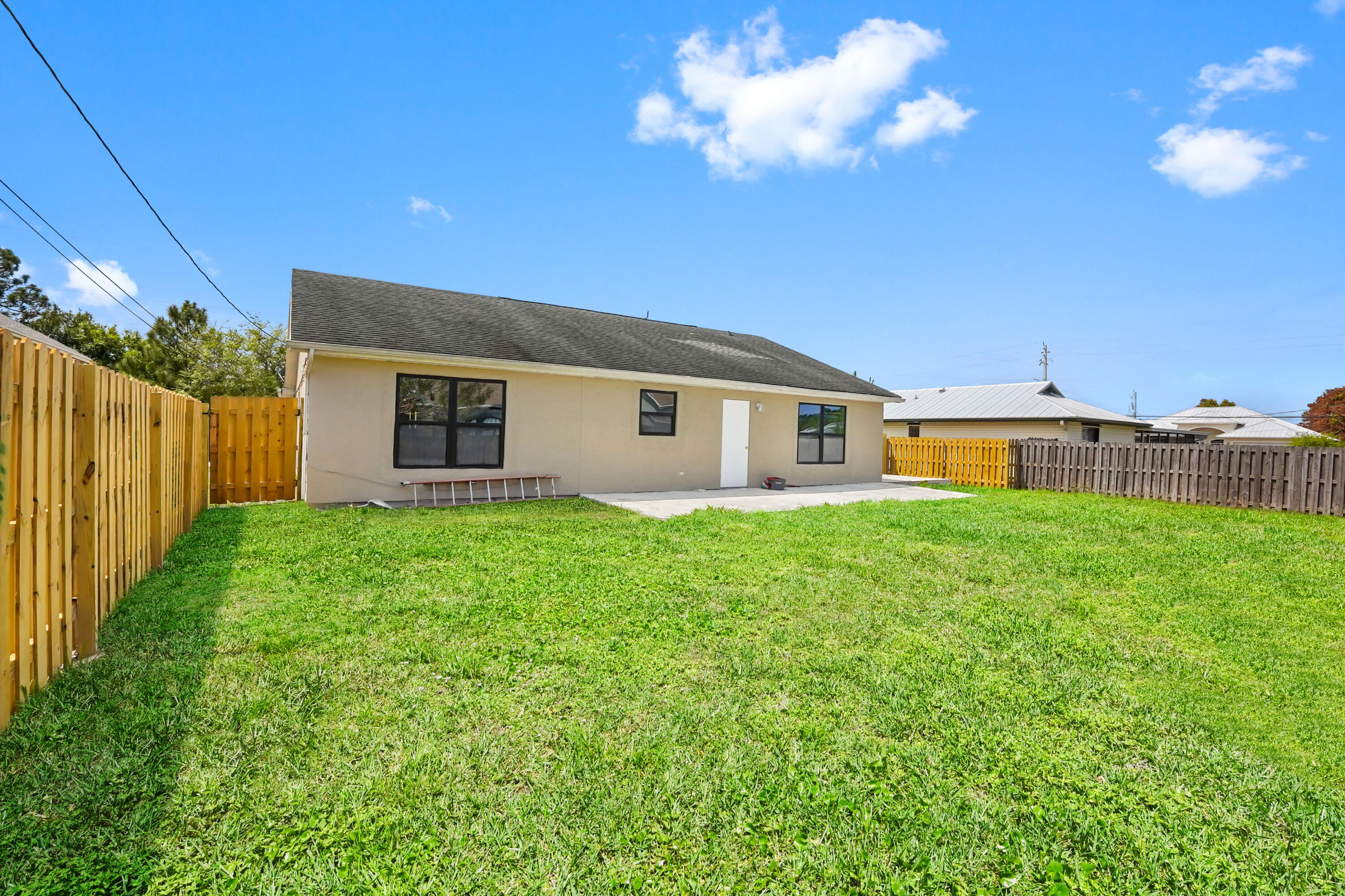 PORT ST LUCIE SECTION 33 - Residential