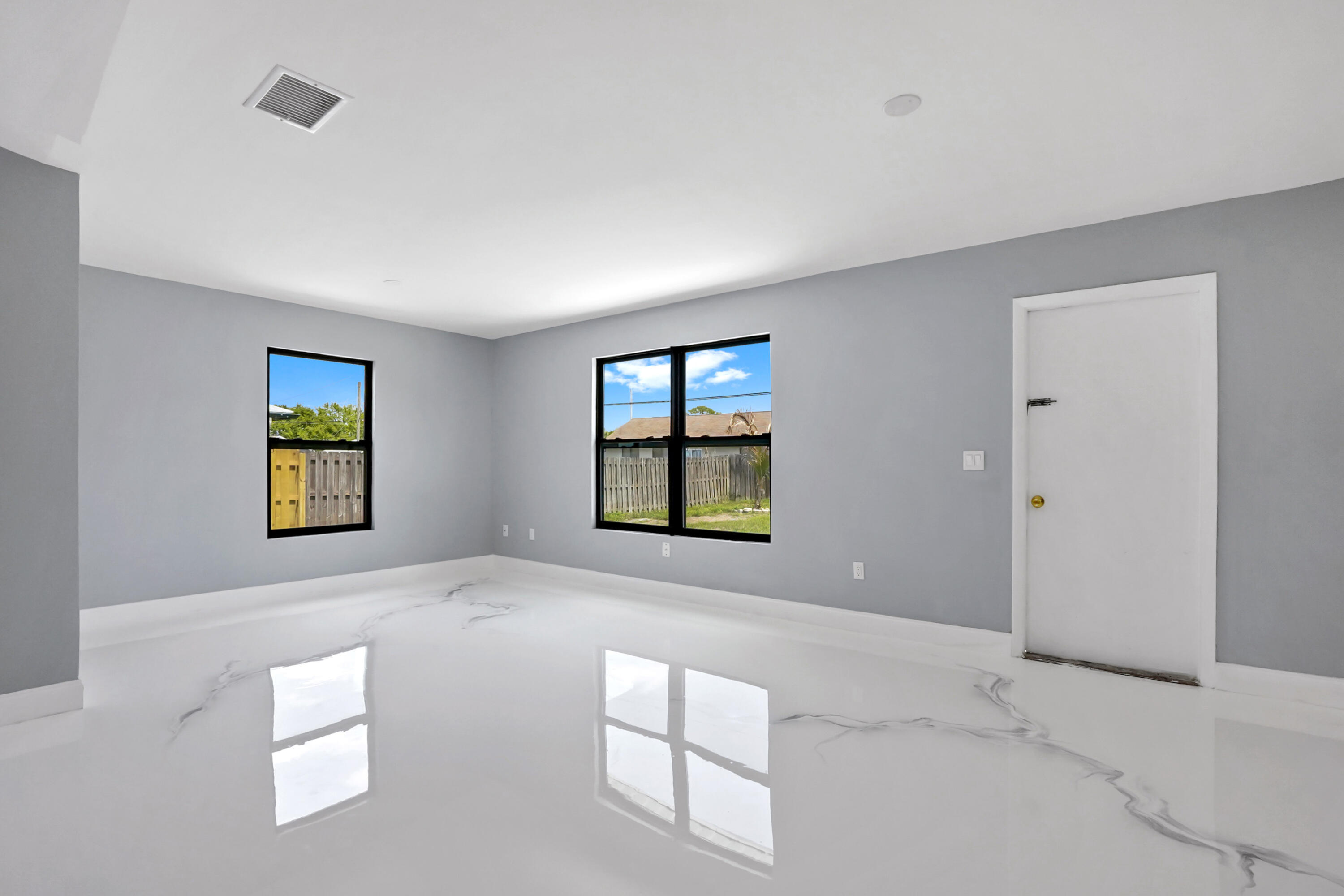 PORT ST LUCIE SECTION 33 - Residential