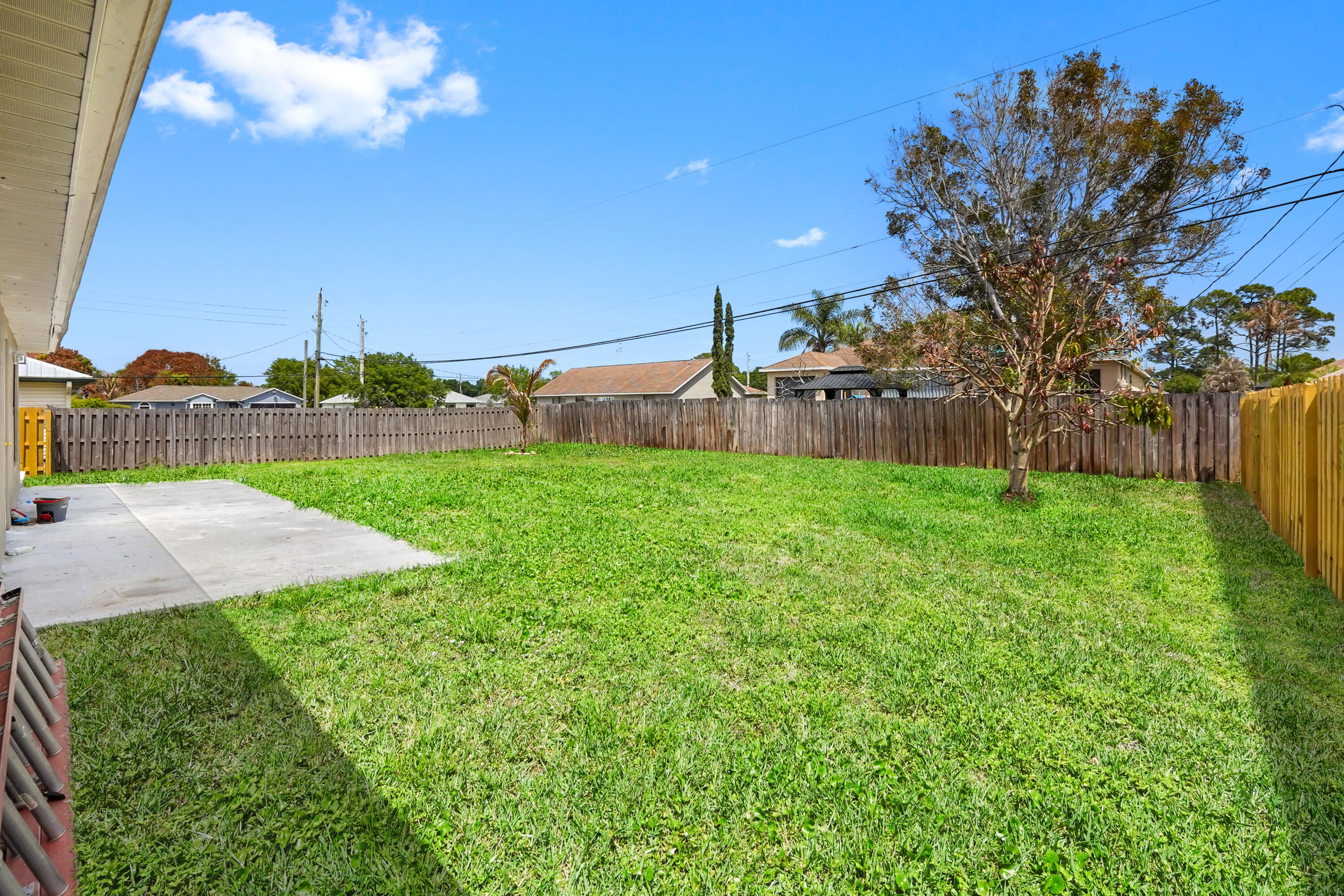 PORT ST LUCIE SECTION 33 - Residential