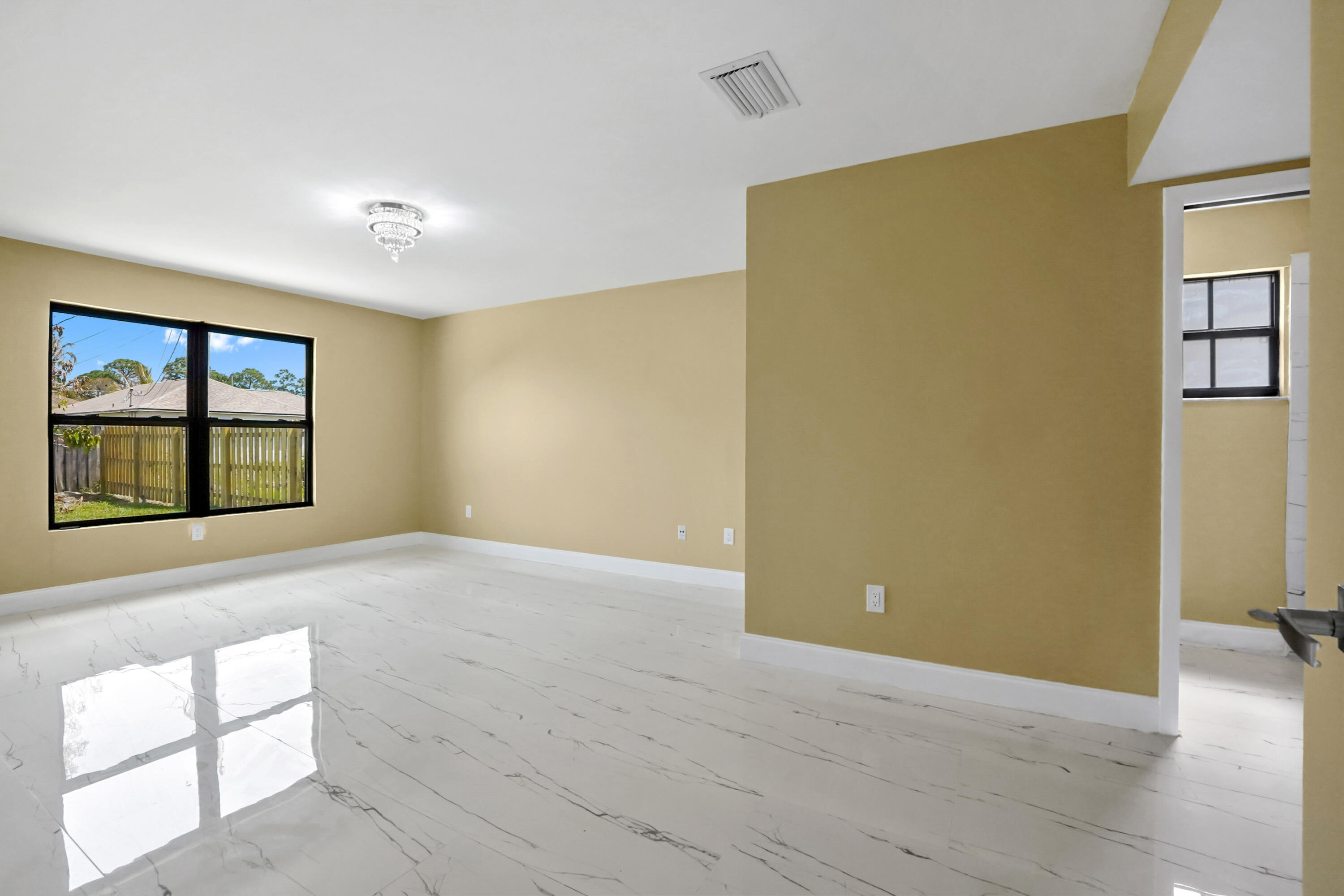 PORT ST LUCIE SECTION 33 - Residential