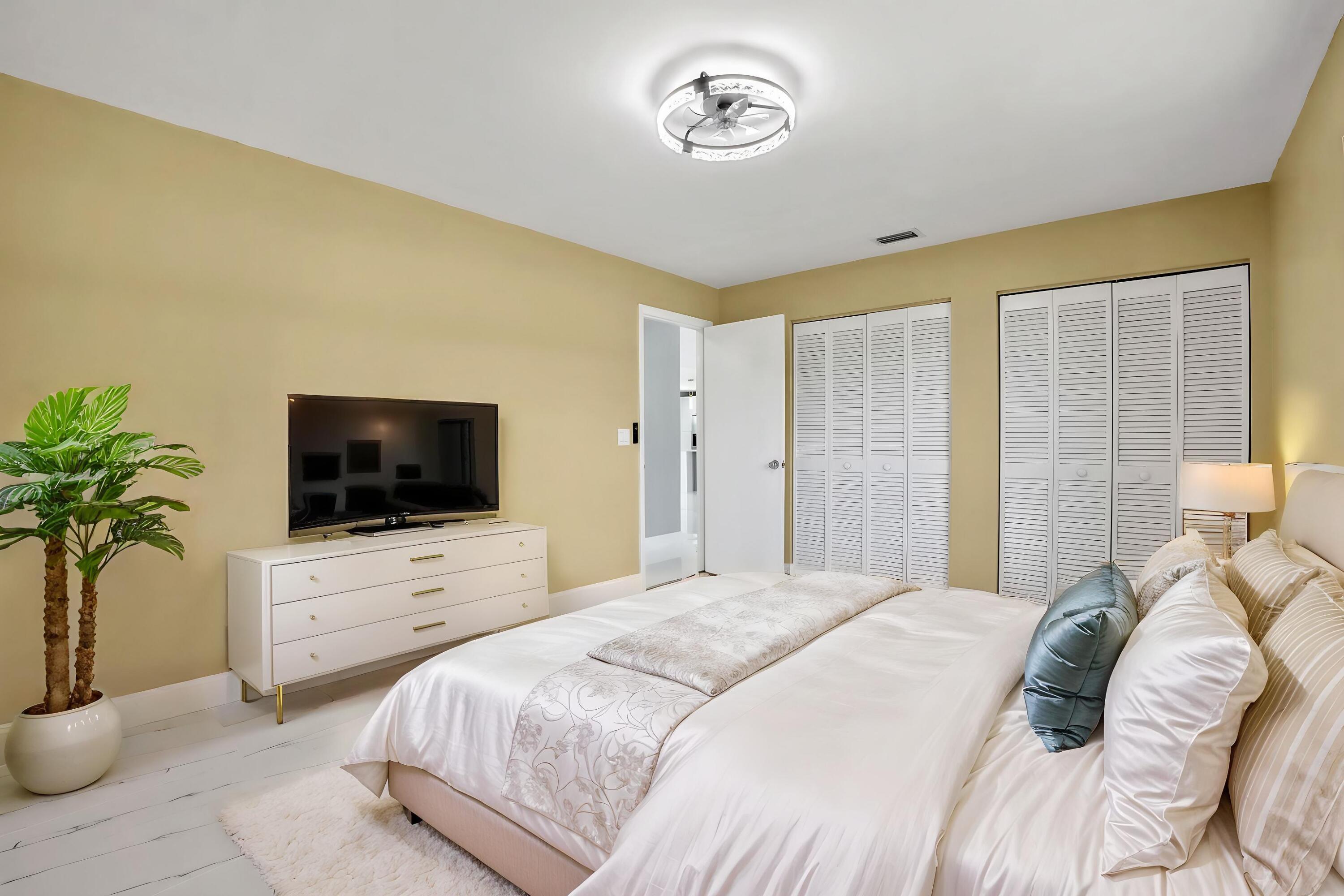 PORT ST LUCIE SECTION 33 - Residential