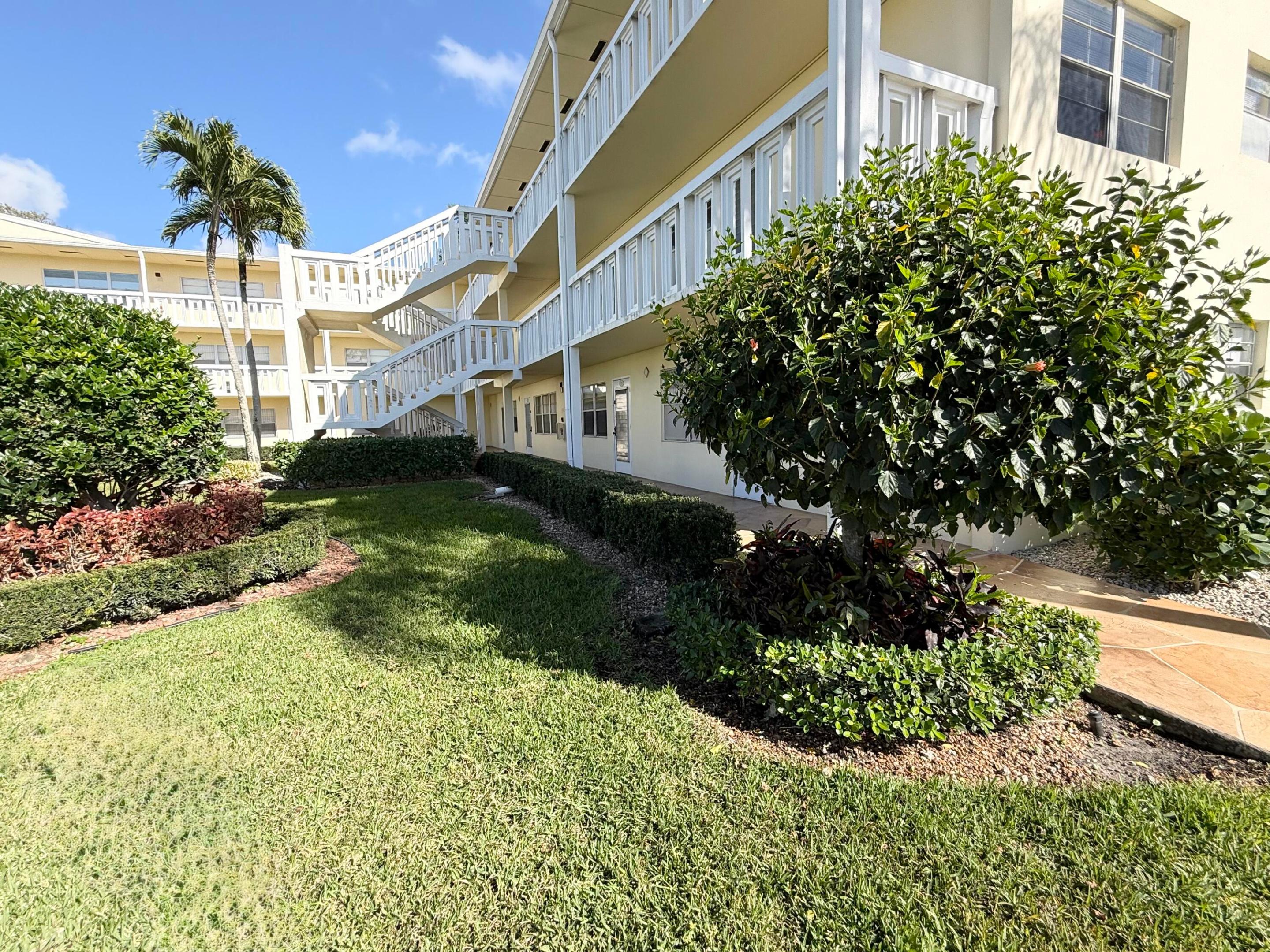 DORSET AT CENTURY VILLAGE CONDO - Residential