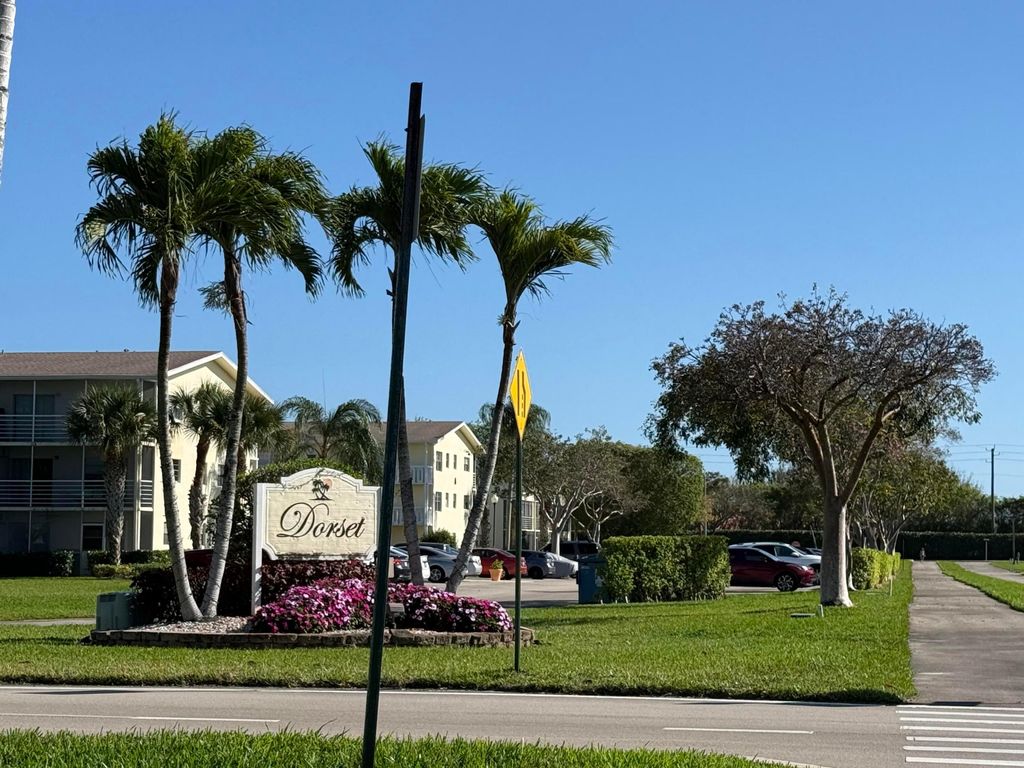 Photo of 13 Dorset A, Boca Raton, FL 33434 (MLS # B26002321)