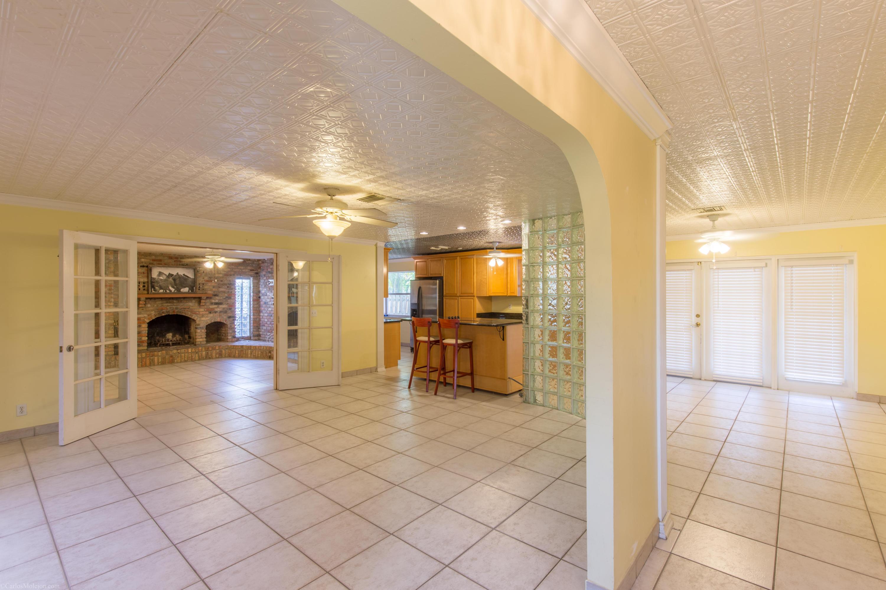 SOUTH SHORE 2 OF WELLINGTON - Residential